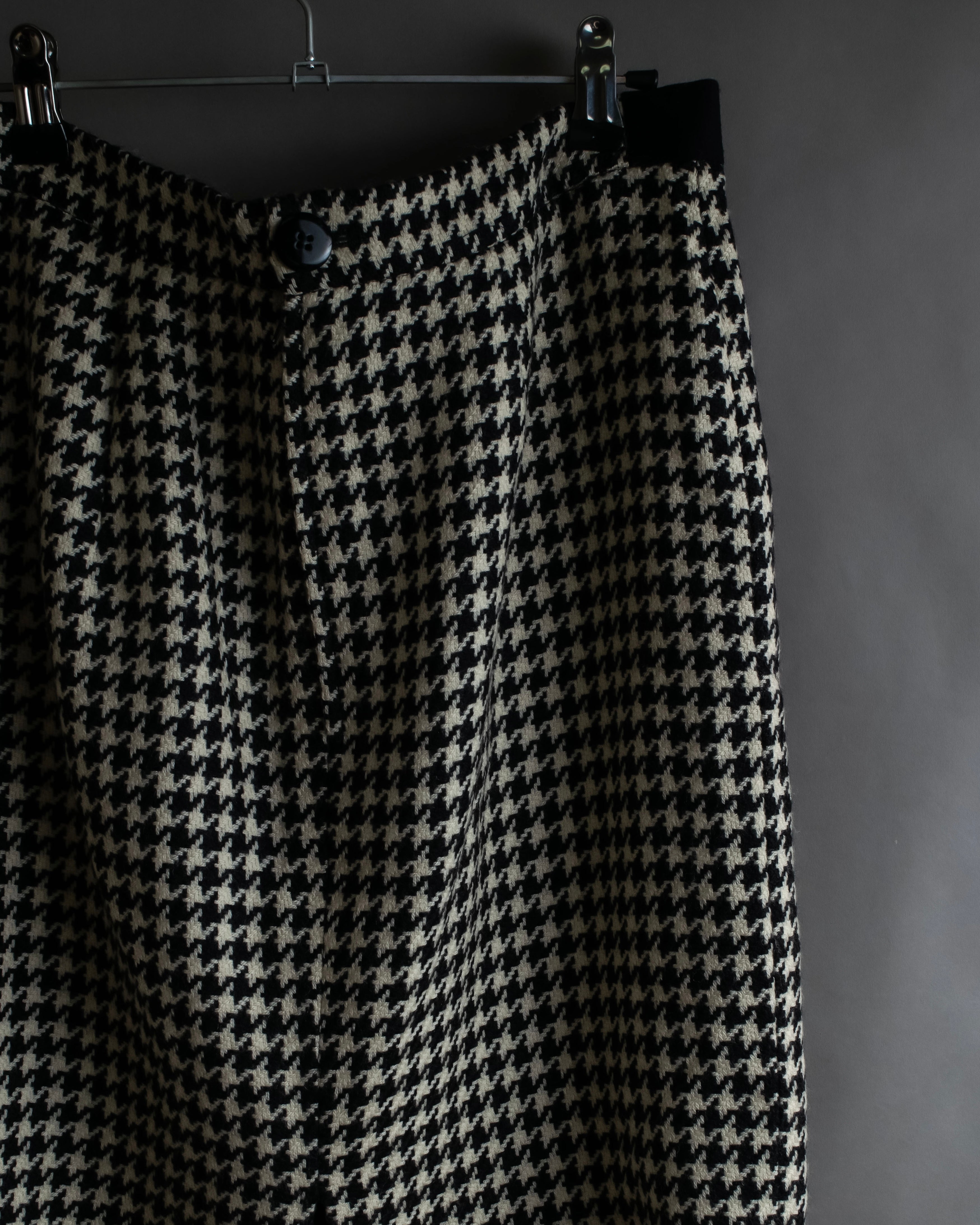 "Valentino Garavani" Houndstooth pattern lace velvet design set up