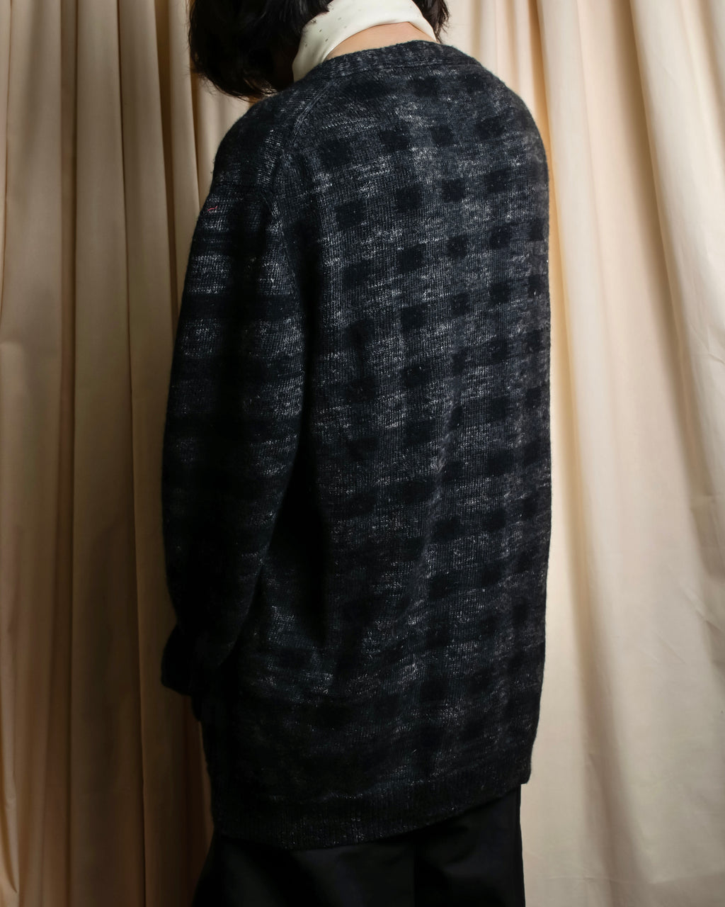 "CHANEL" Sample product hairy material light unevenness cardigan