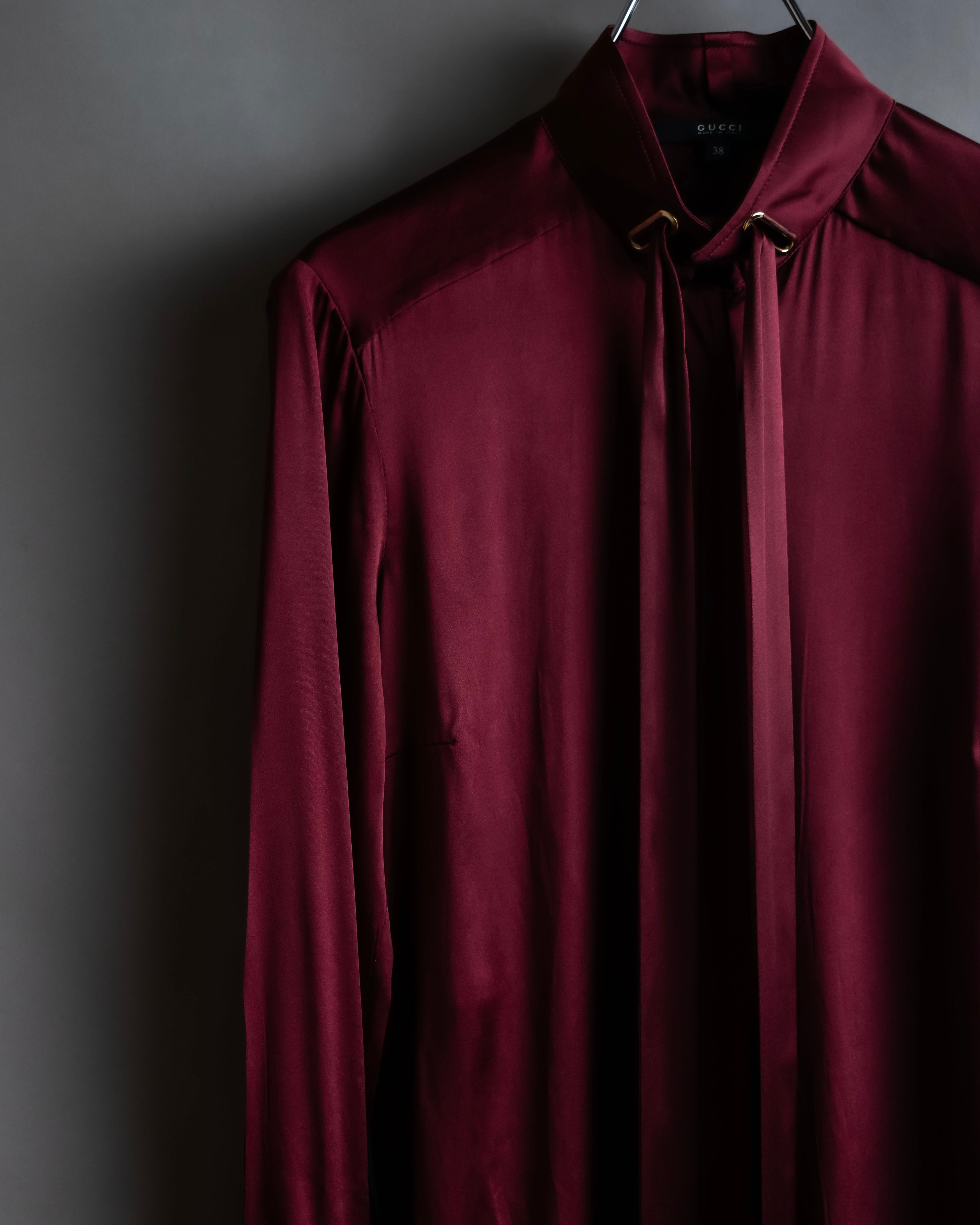"GUCCI" Beautiful burgundy color silk bowtie shirt