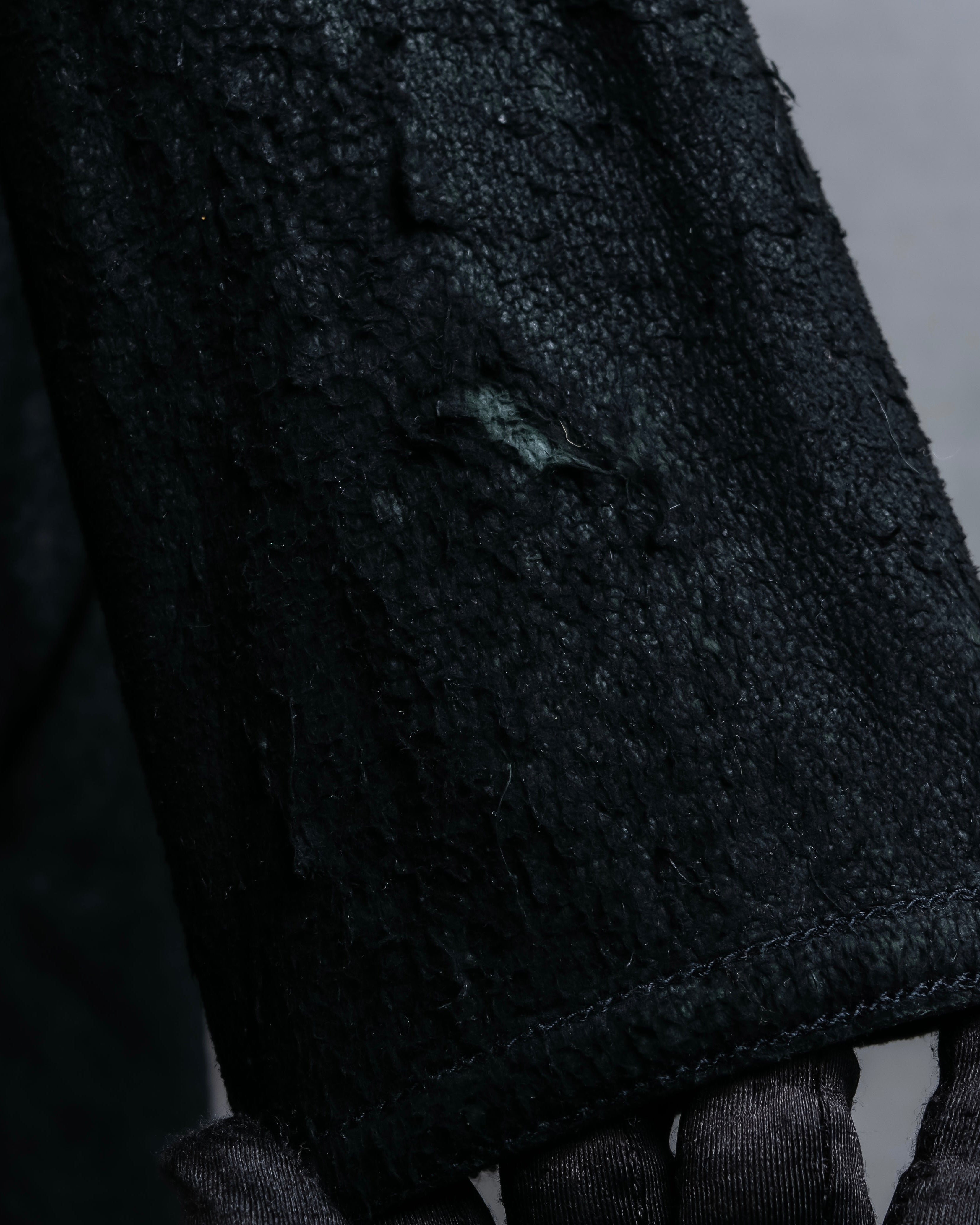 "ISAAC SELLAM" Cut-off design belted leather jacket