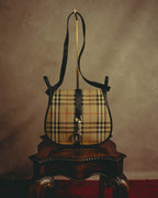“Burberrys” 80’s-90’s Shadow horse check saddle shoulder bag