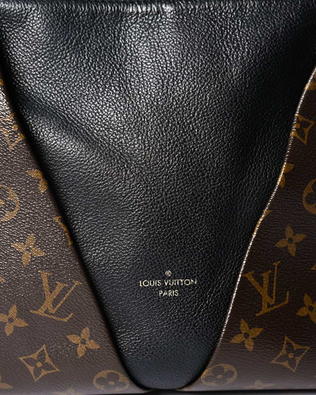 LOUIS VUITTON/ “V Tote mm” Monogram Canvas & Leather Handbag