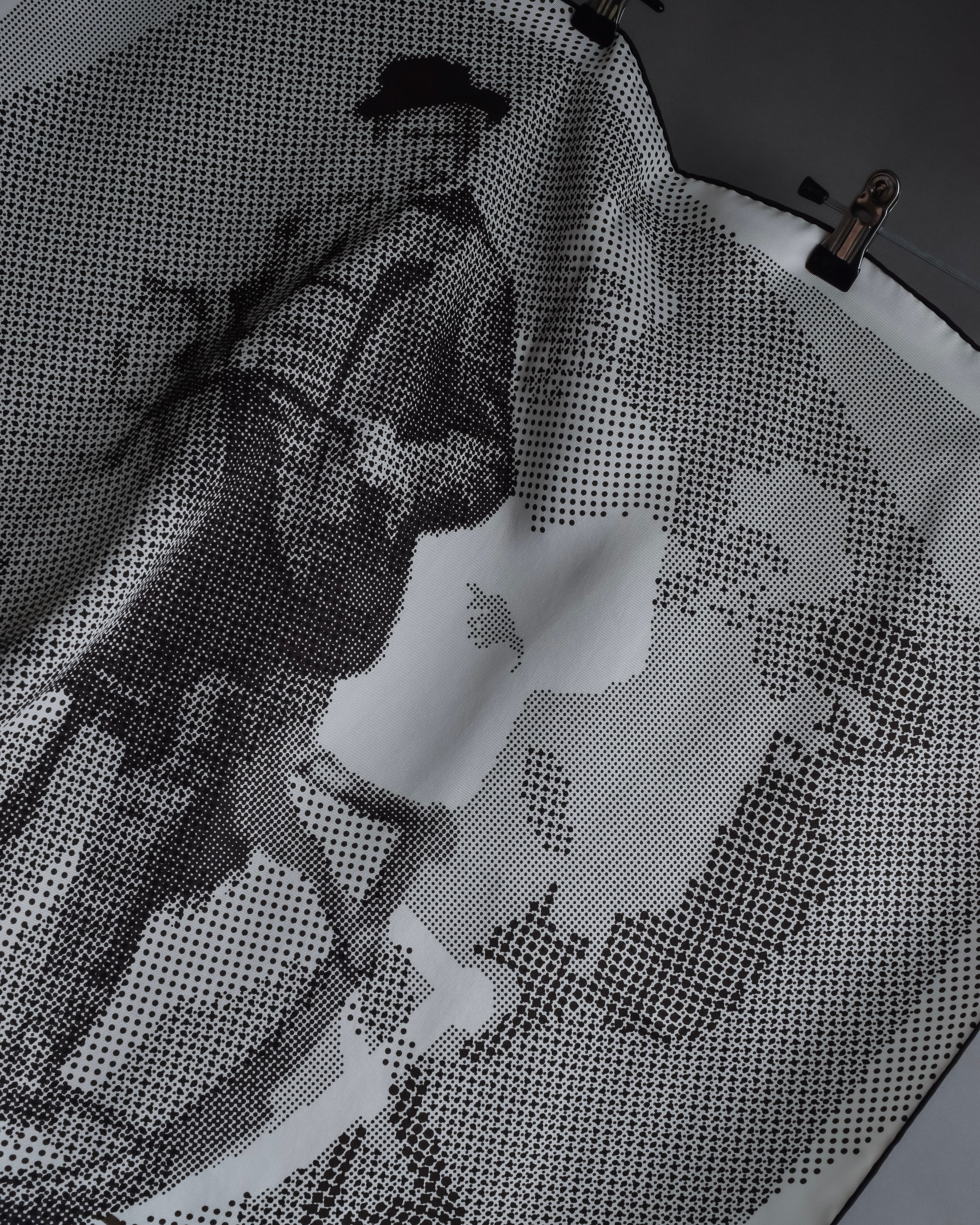 "HERMES" Silk fantaisie a cheval carré scarf 70