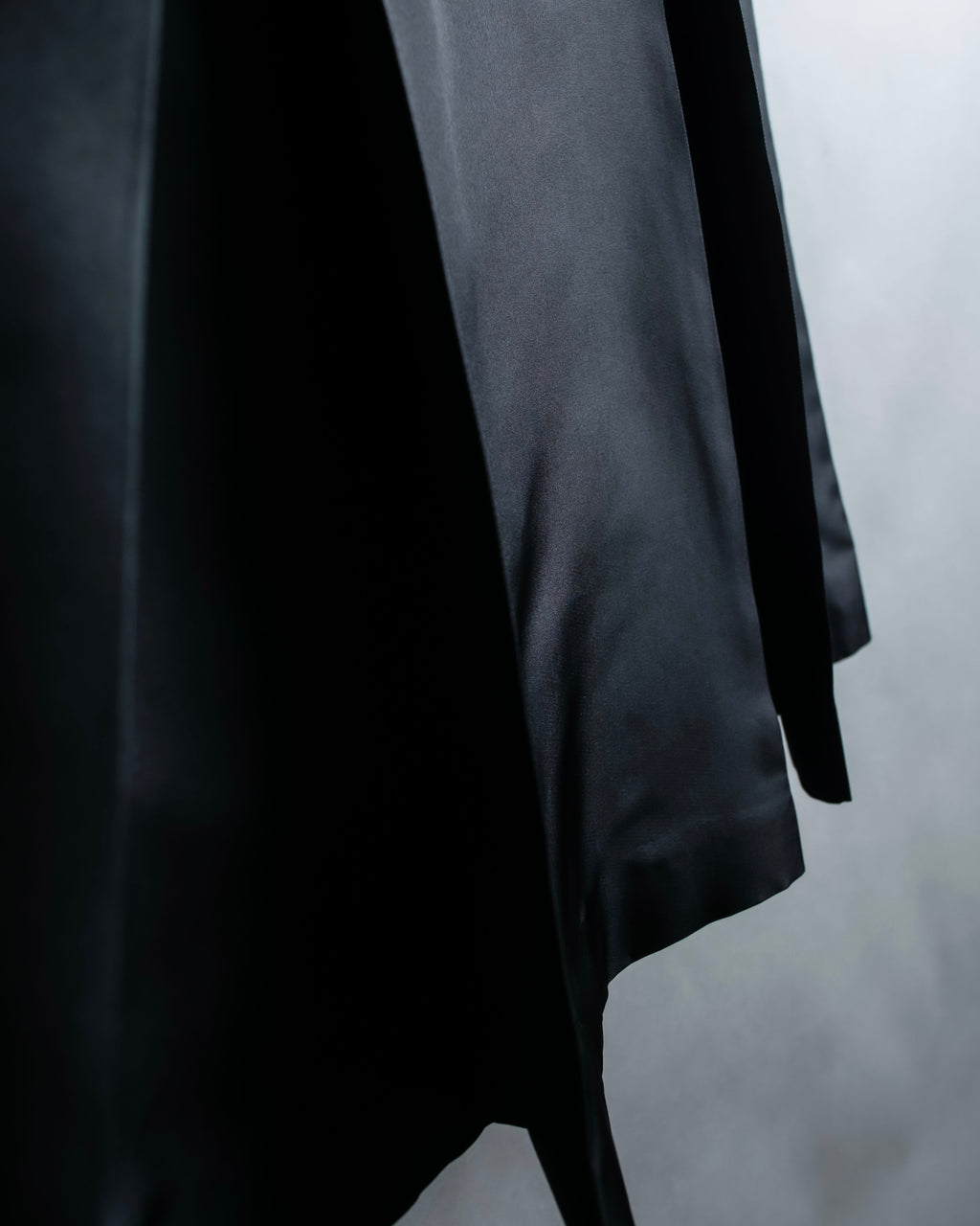 "PRADA" 100% silk pleated skirt