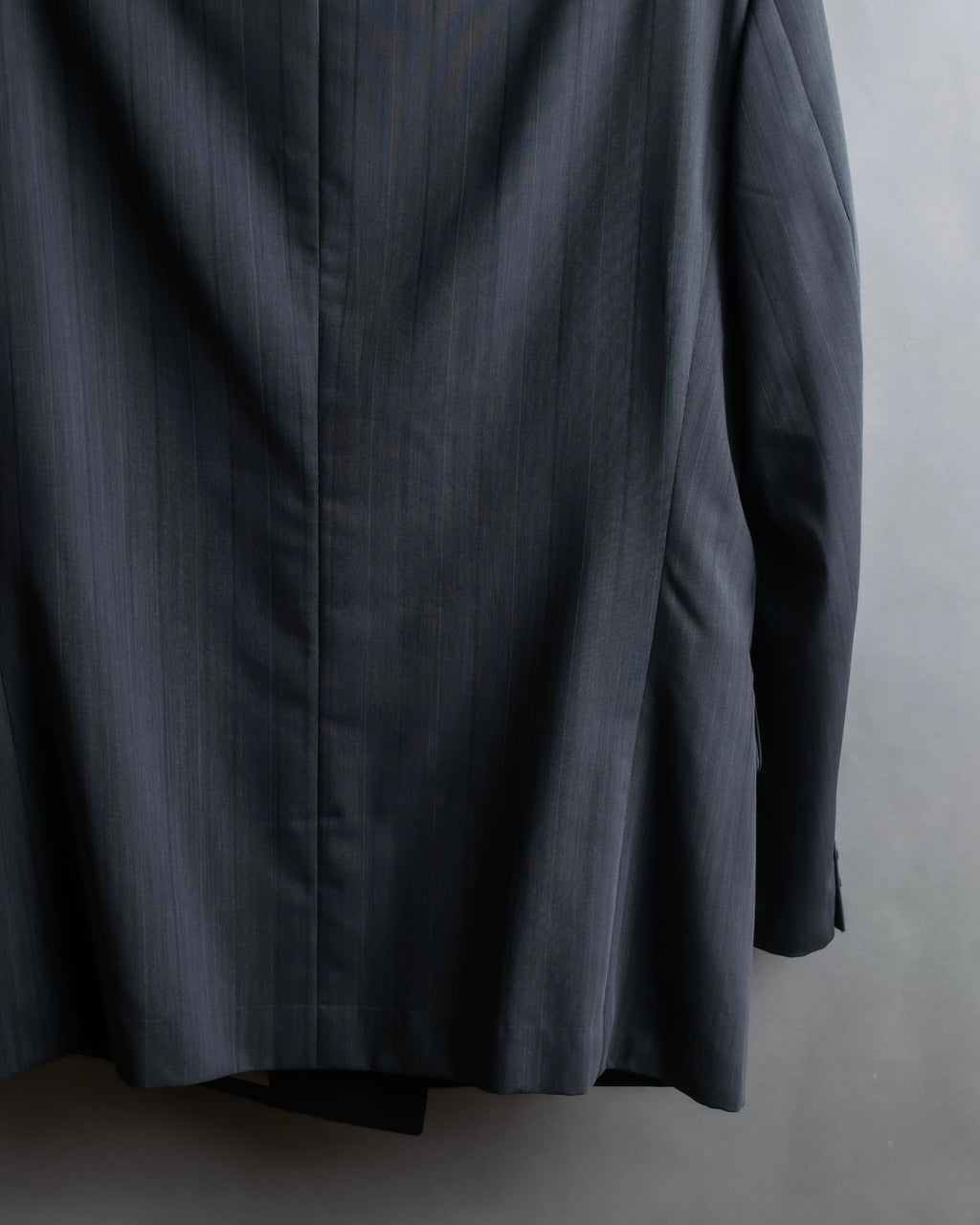 "CHRISTIAN DIOR MONSIEUR" Shadow stripe pattern classical formal detail set up