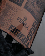 "FENDI" Logo engraved lace motif scarf