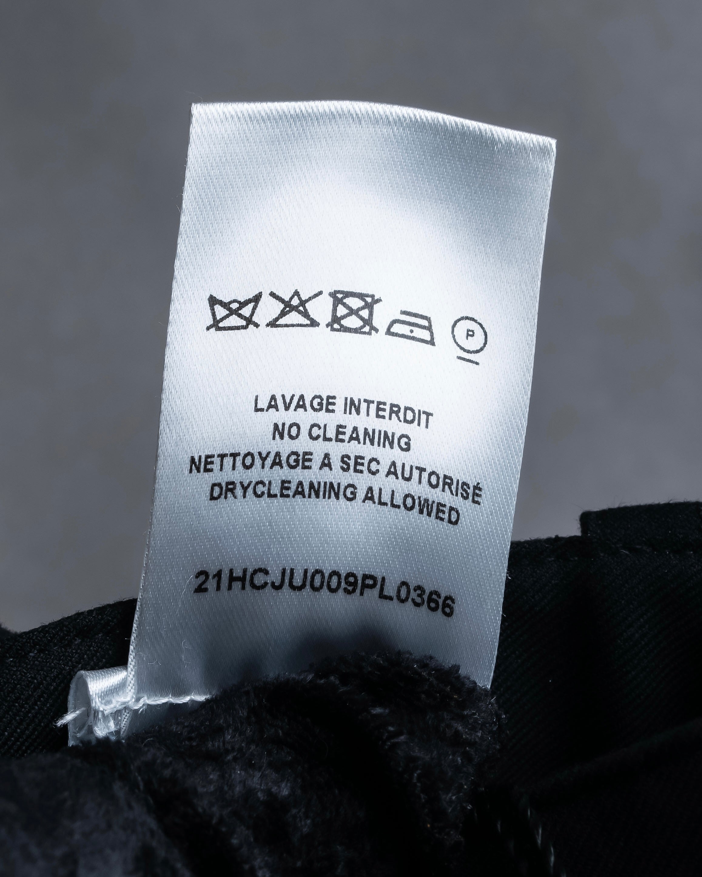 "NINA RICCI" Side button detail cropped length skirt