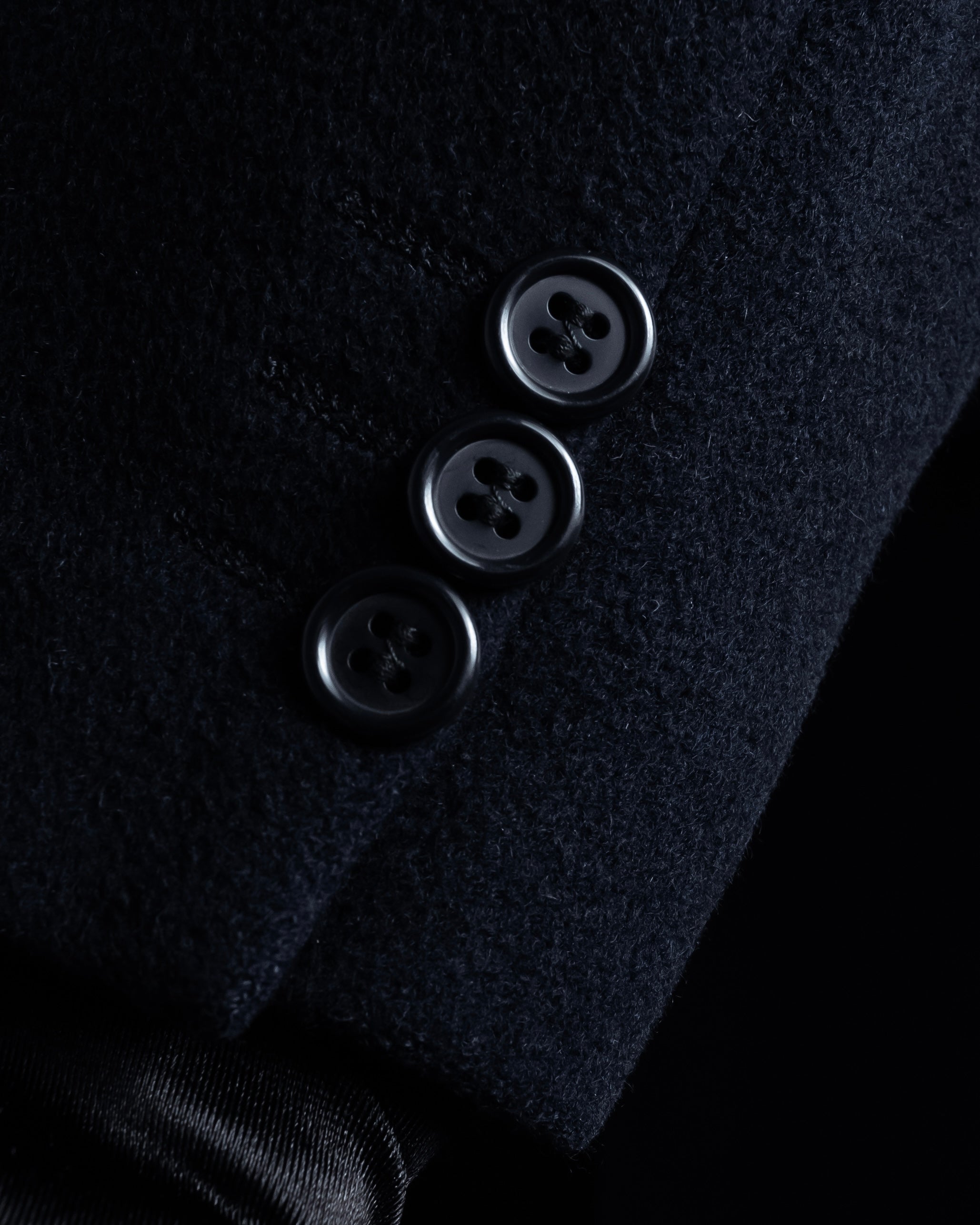 -SPECIAL- "BURBERRYS" 1980-1990's 
Classically tailored oversized 100% cashmere chester coat