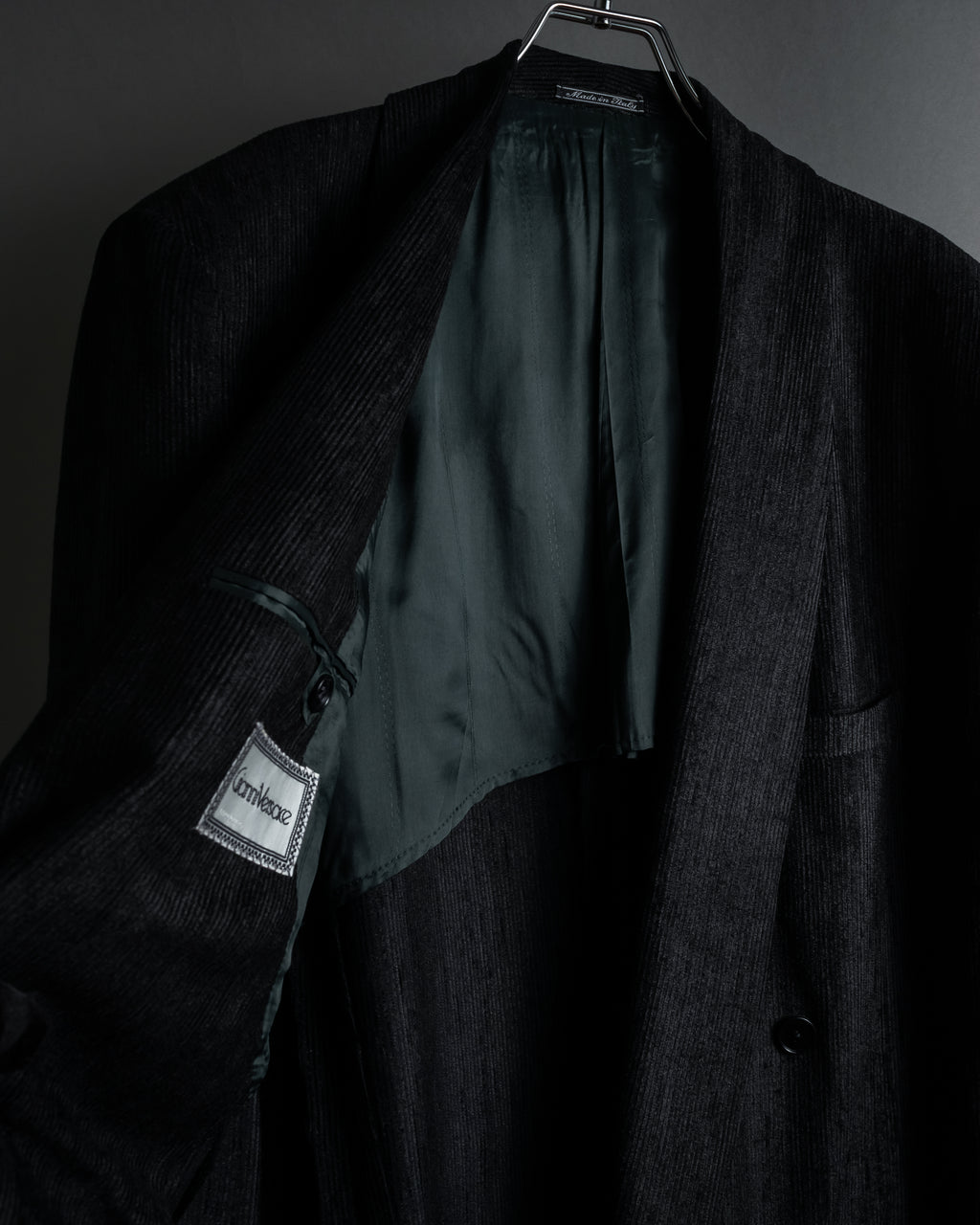 “Gianni Versace” 80’s-90’s Shadowed-texture tailored jacket