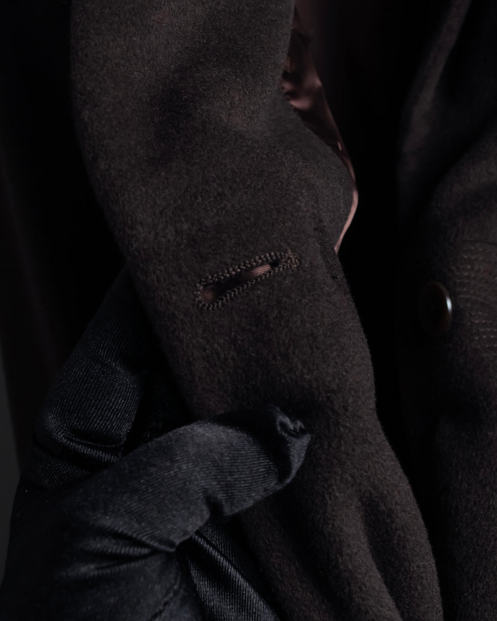 "VALENTINO" Shaped silhouette mocha brown chester coat