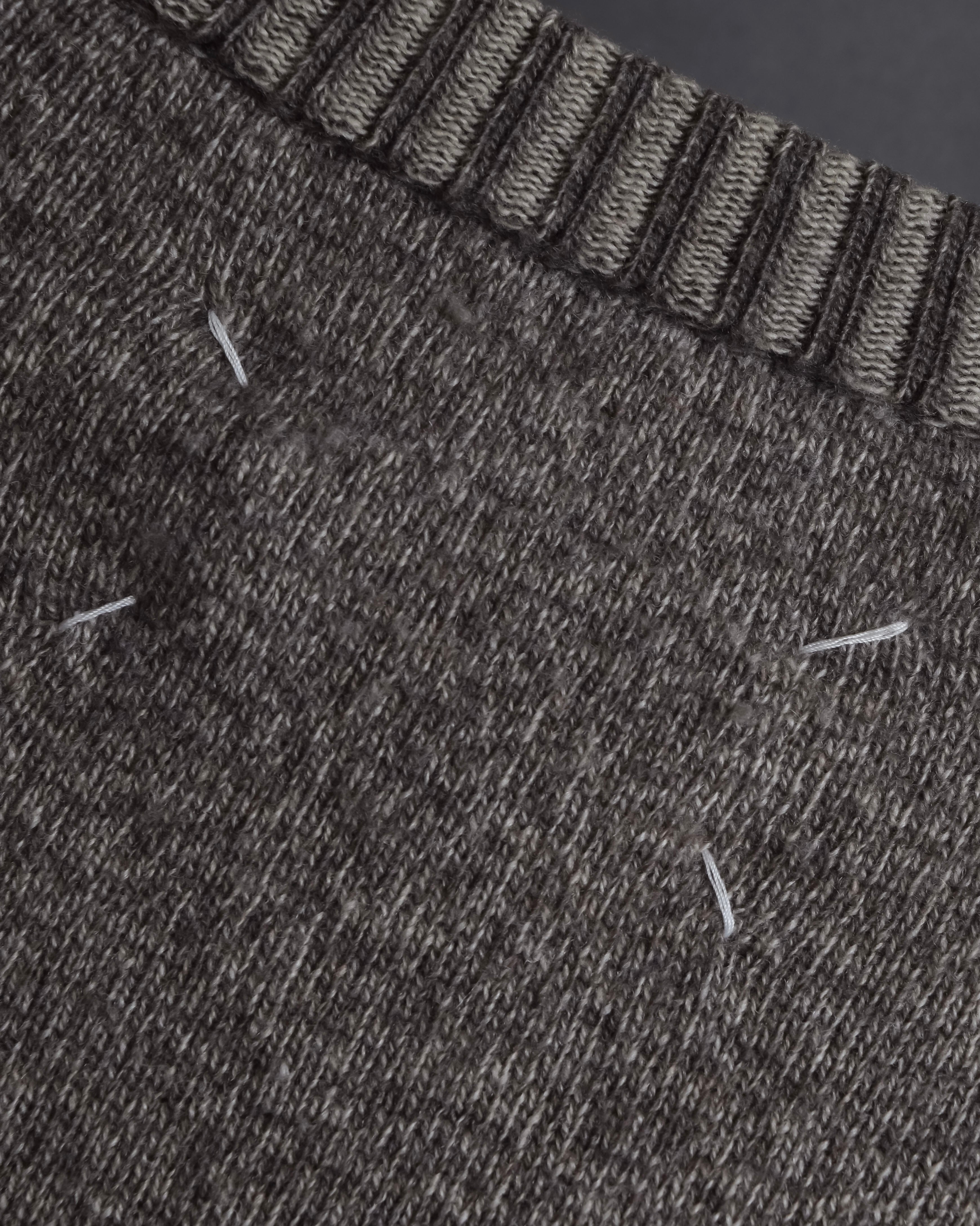 "MAISON MARGIELA" 13AW Patch accented low gauge wool cardigan