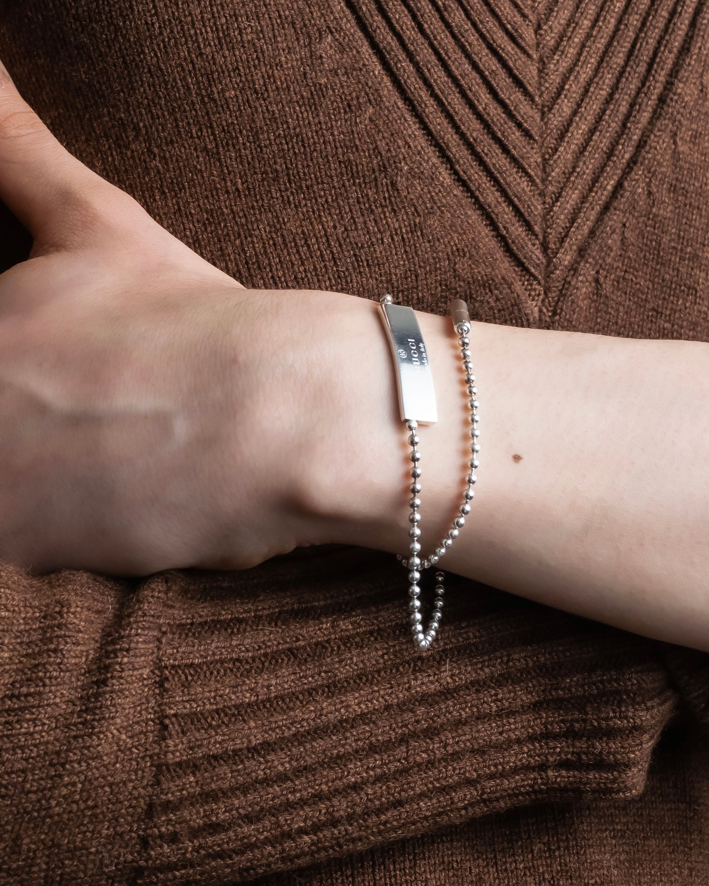 "GUCCI" Ball chain logo engraved plate bracelet