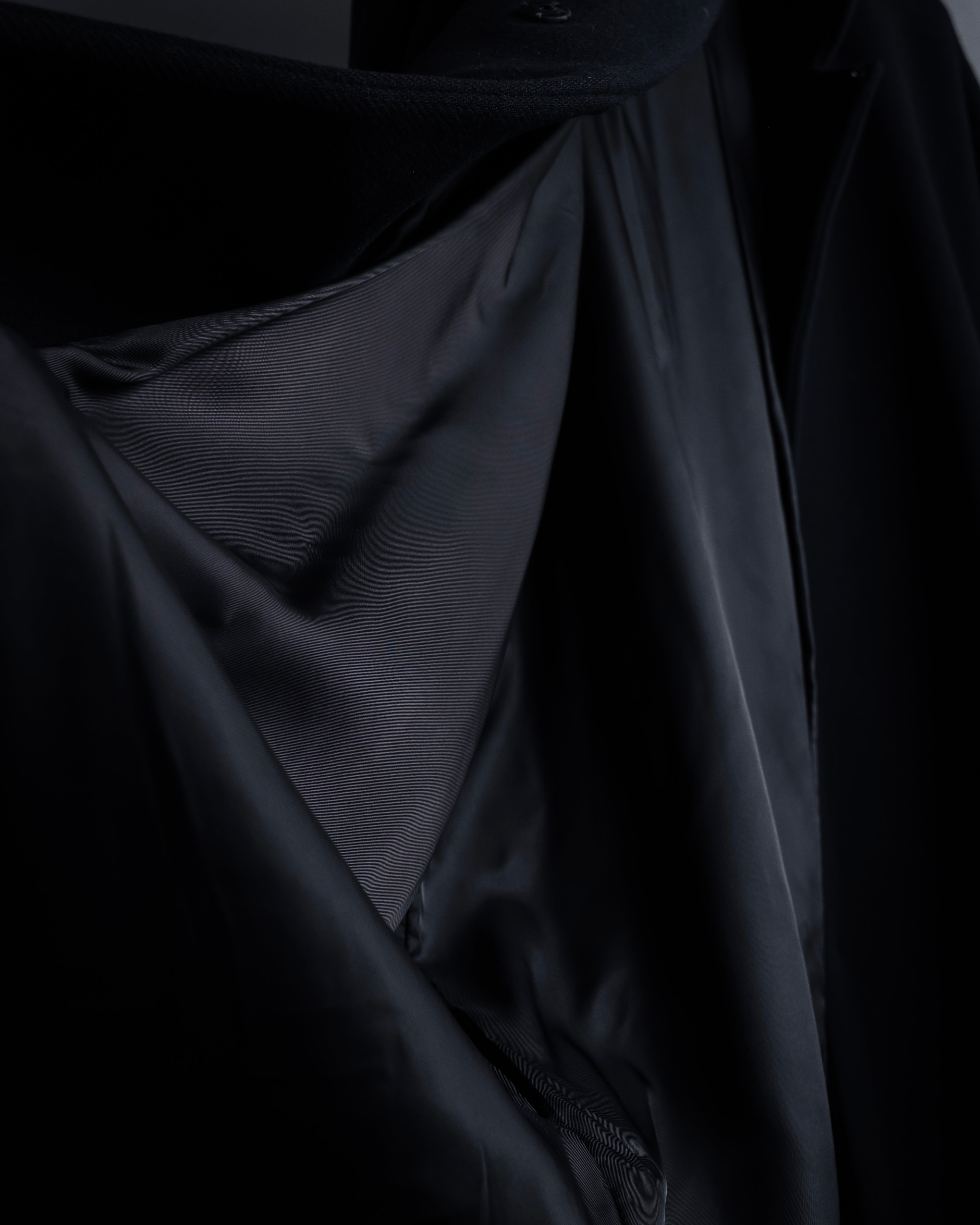 "ISSEY MIYAKE PLANTATION" Minimalist design A-line stand collar coat