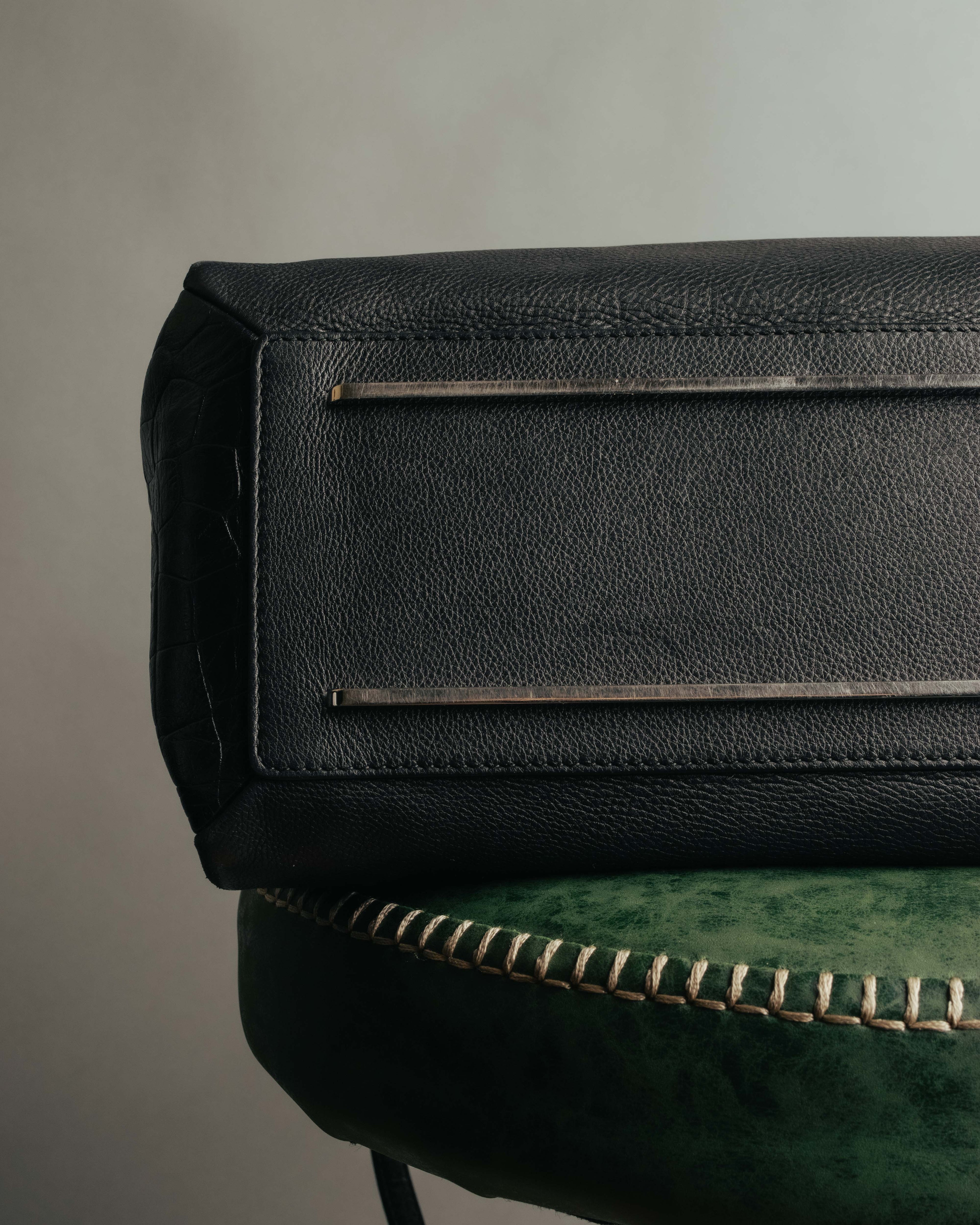 -SPECIAL- “BALENCIAGA” 2013-17 Le dix mixed leather shoulder bag