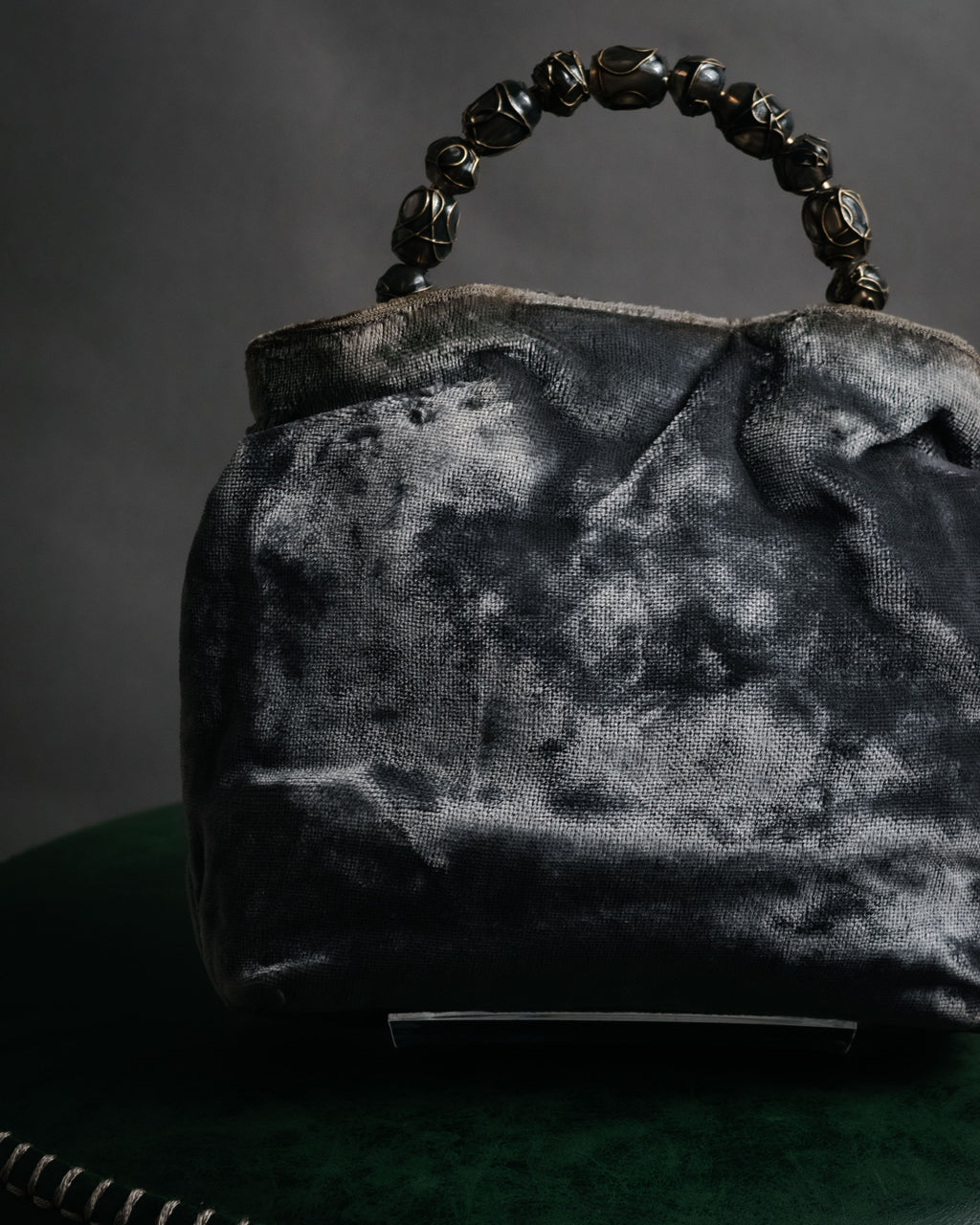 –SPECIAL– “Christian Dior”
90’s-00’s Beaded handle velvet pouch bag