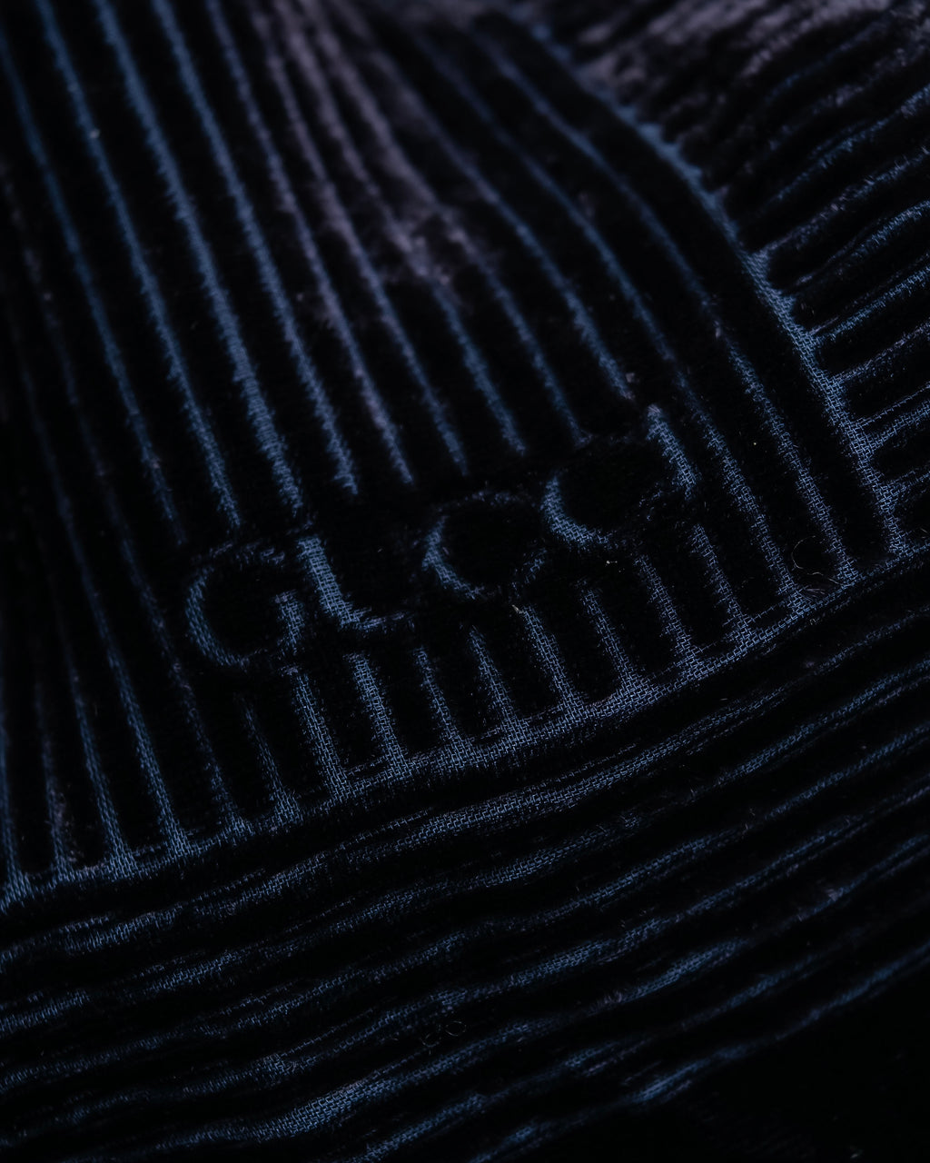 "GUCCI" Shaded pile silk blend long stole