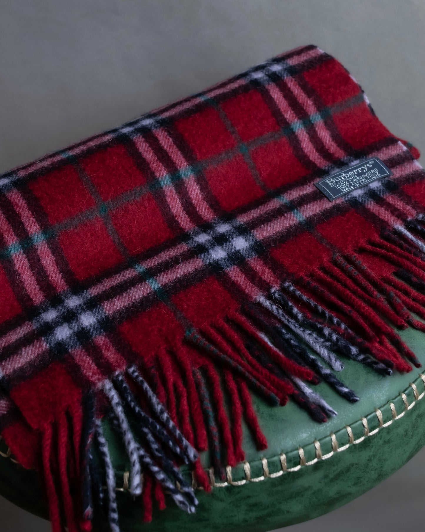 "BURBERRYS" 100% cashmere traditional check pattern fringe design muffler