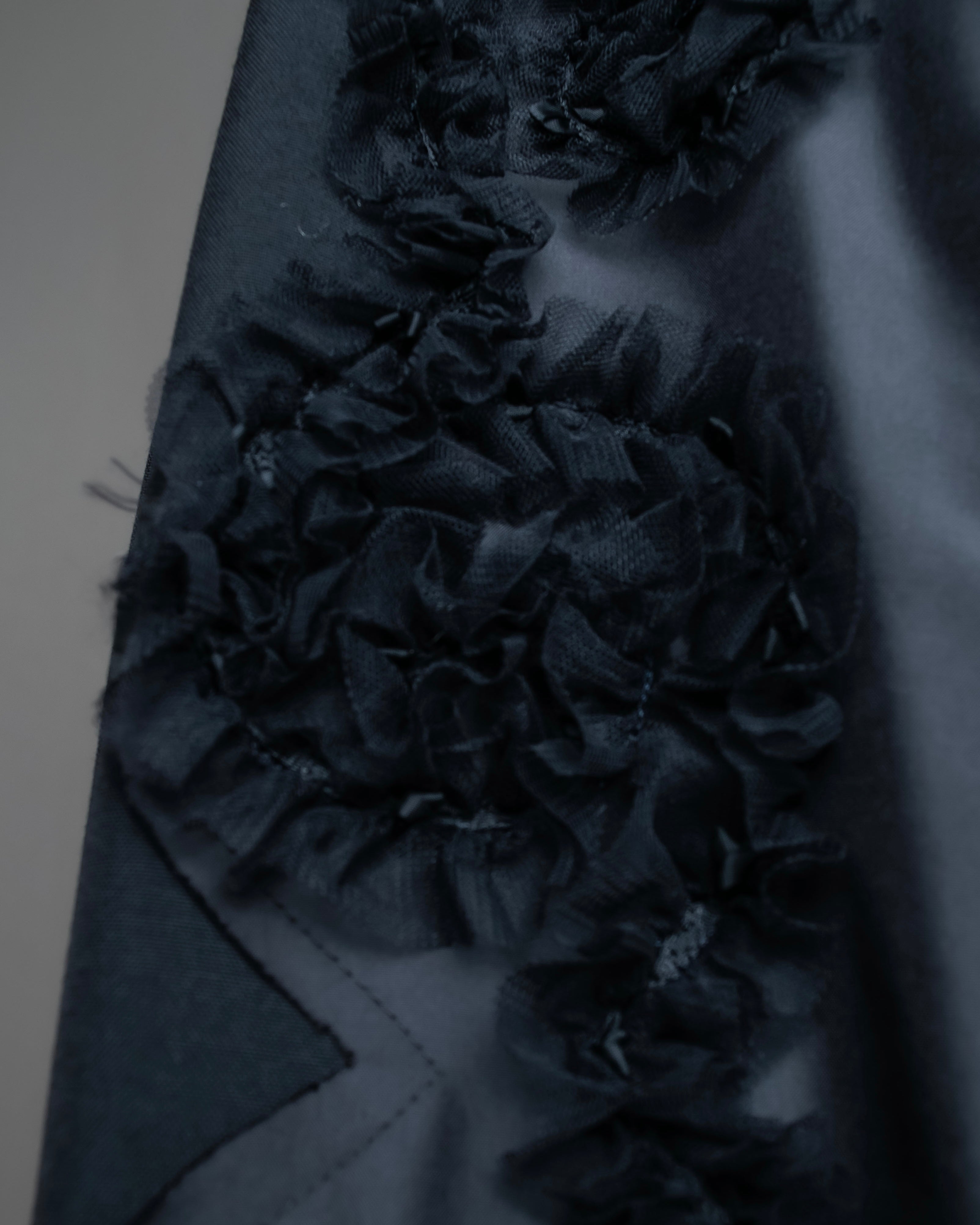 "COMME des GARCONS" Ruffle & tulle asymmetrical docking sarouel slacks