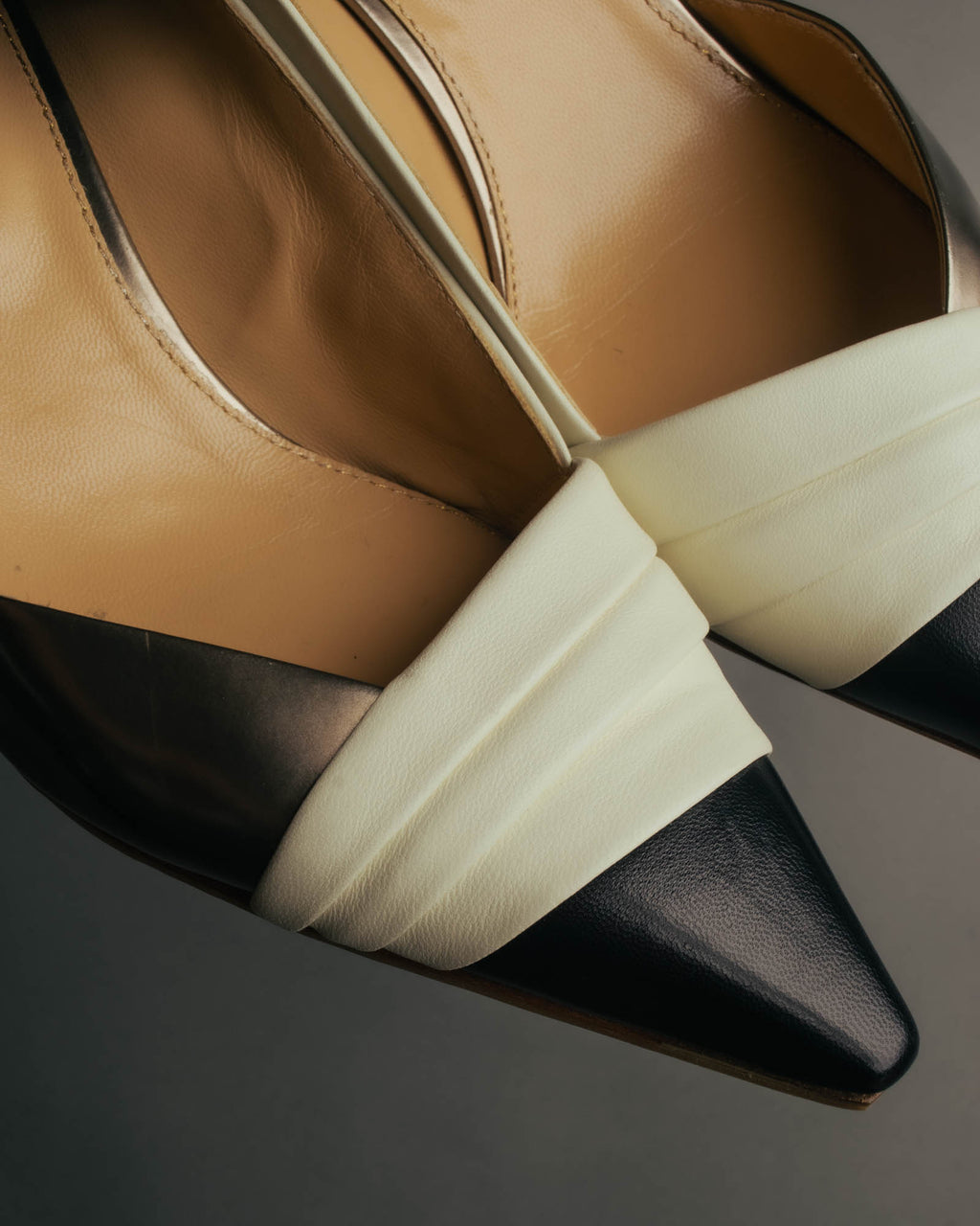 "Sergio Rossi" 90's-10's Elegant colorblock leather pointed-toe pumps