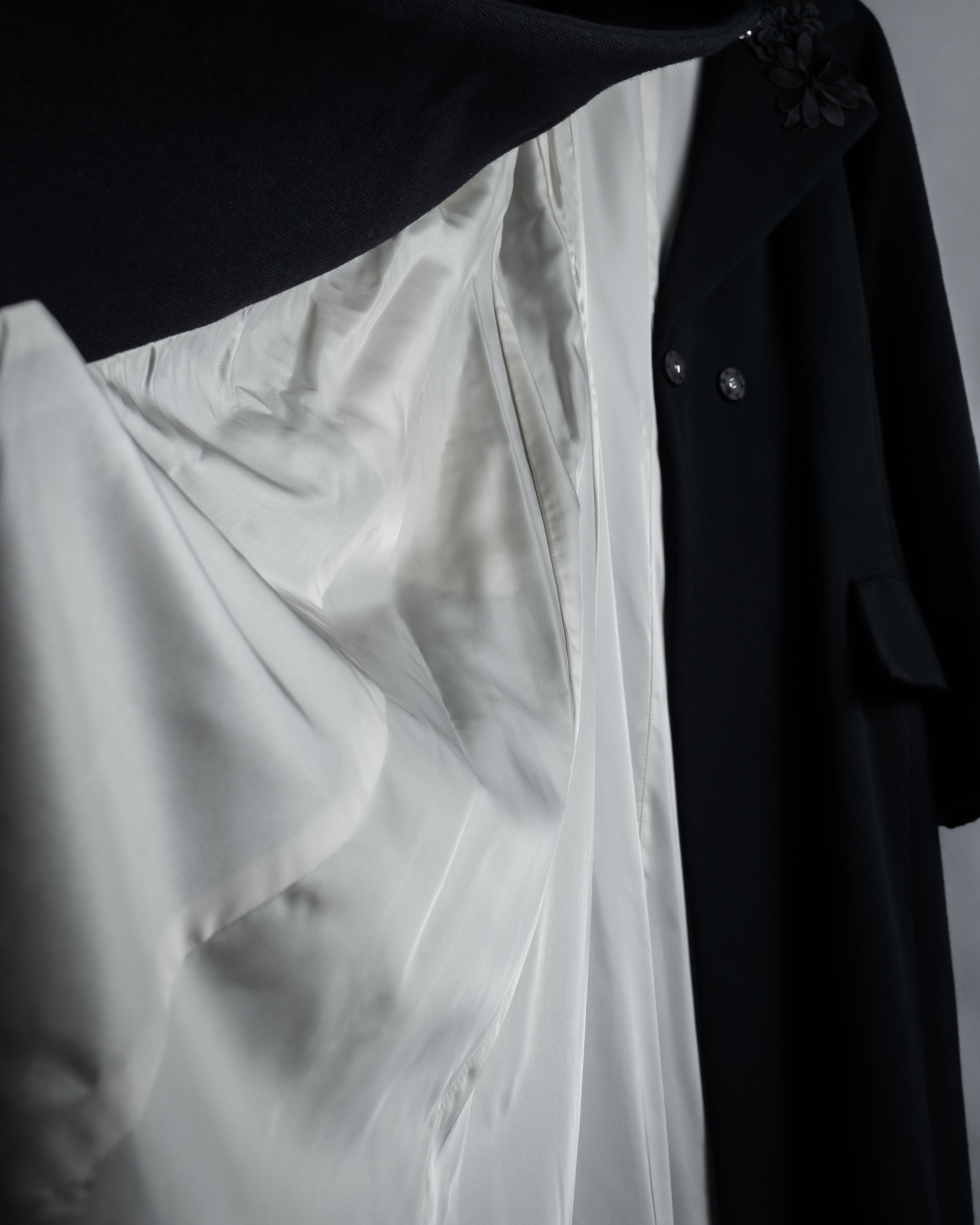 “KEITA MARUYAMA” Floral appliqué one-button chelsea coat