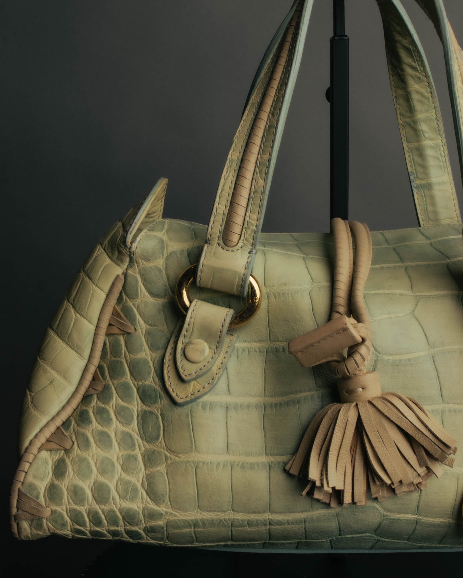 "GIORGIO ARMANI" 00's Crocodile-embossed leather tassel handbag
