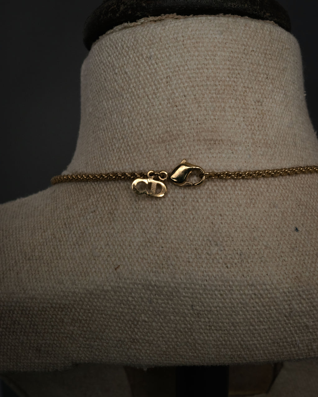 “Christian Dior” 90’s Dune charm long necklace