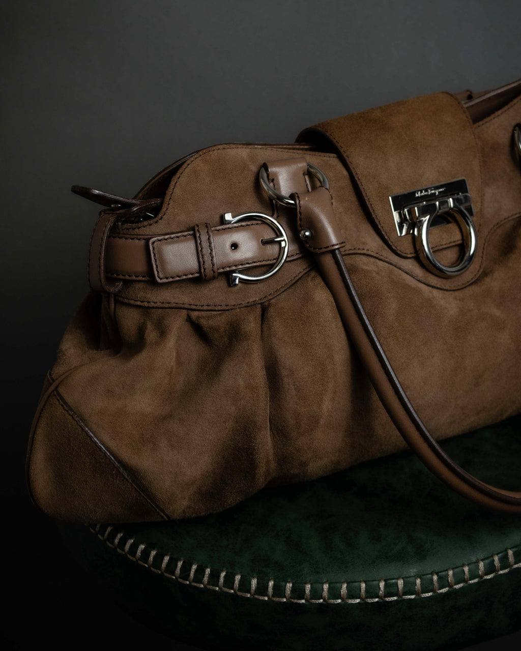 "Salvatore Ferragamo" Gathered form Gancini motif design suede hand bag