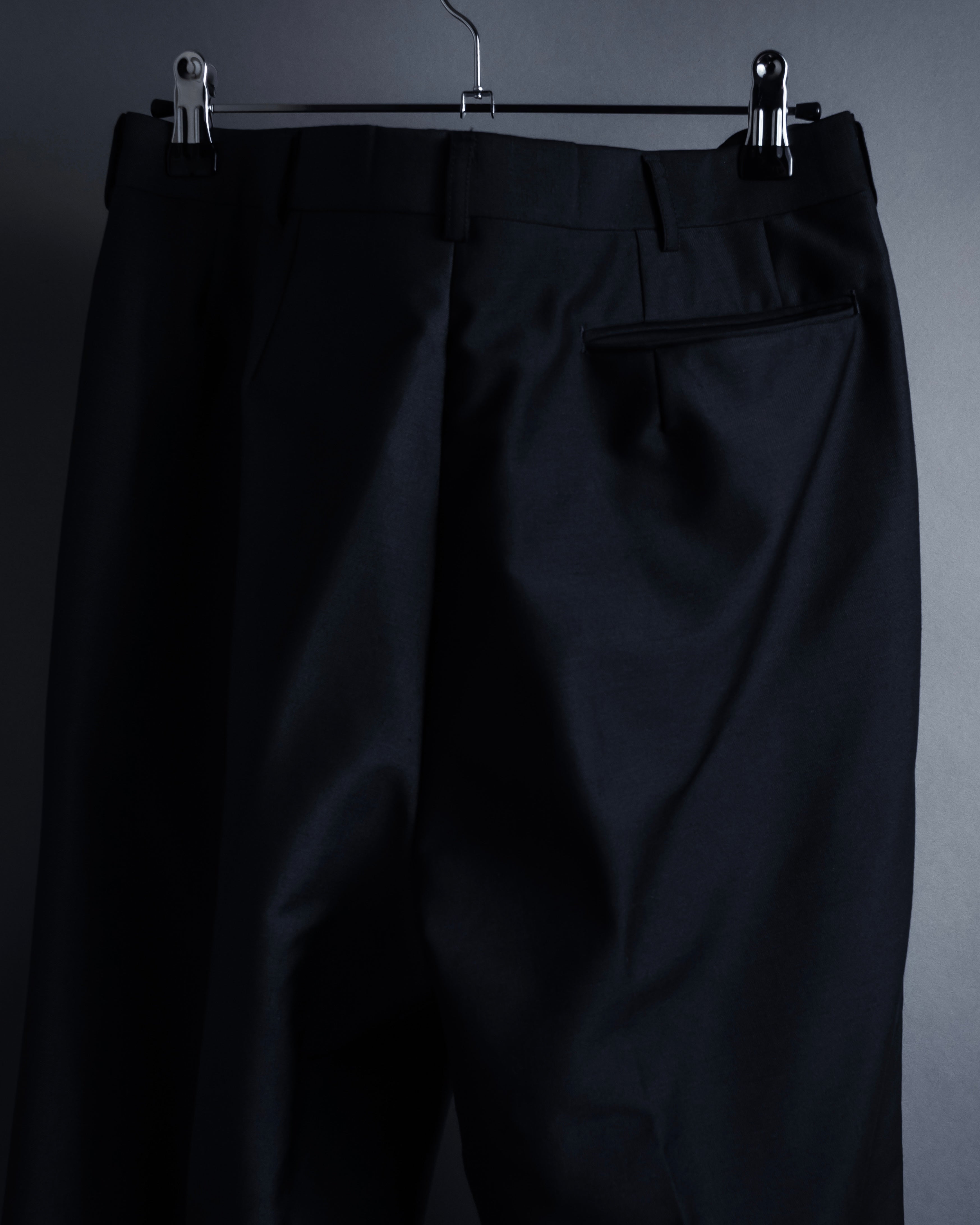 "YVES SAINT LAURENT" Strongly tailored shaped wool set up