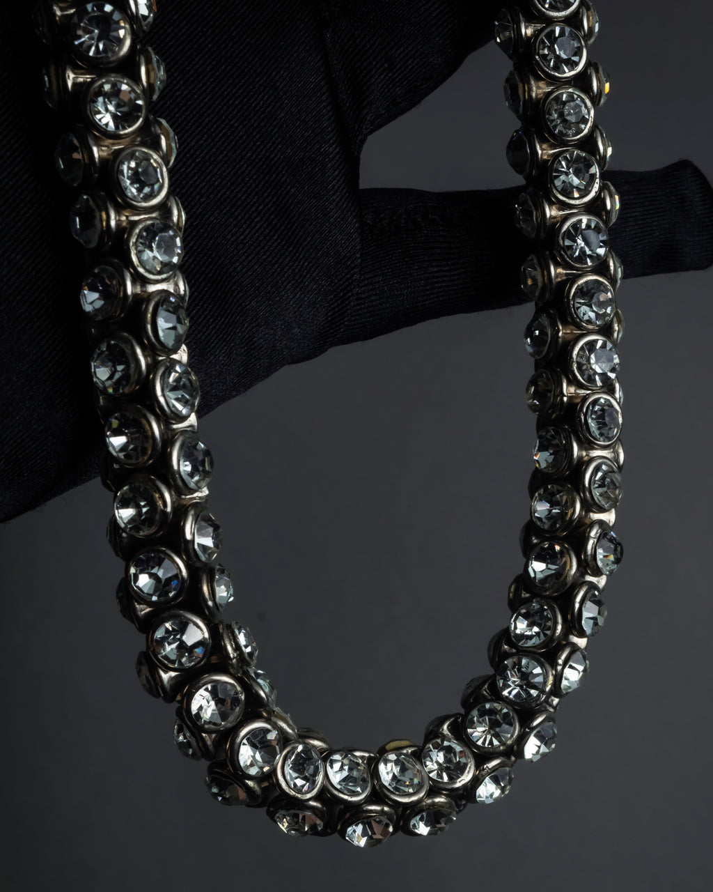 "DRIES VAN NOTTEN" 2022's Double crystal detail magnetic choker