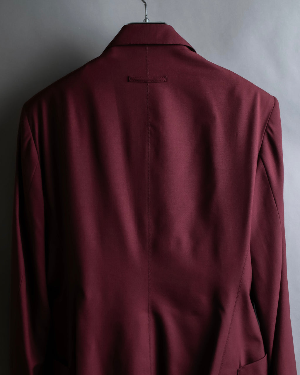 "JEAN PAUL GAULTIER FEMME"
Bordeaux color peaked lapel wool tailored jacket