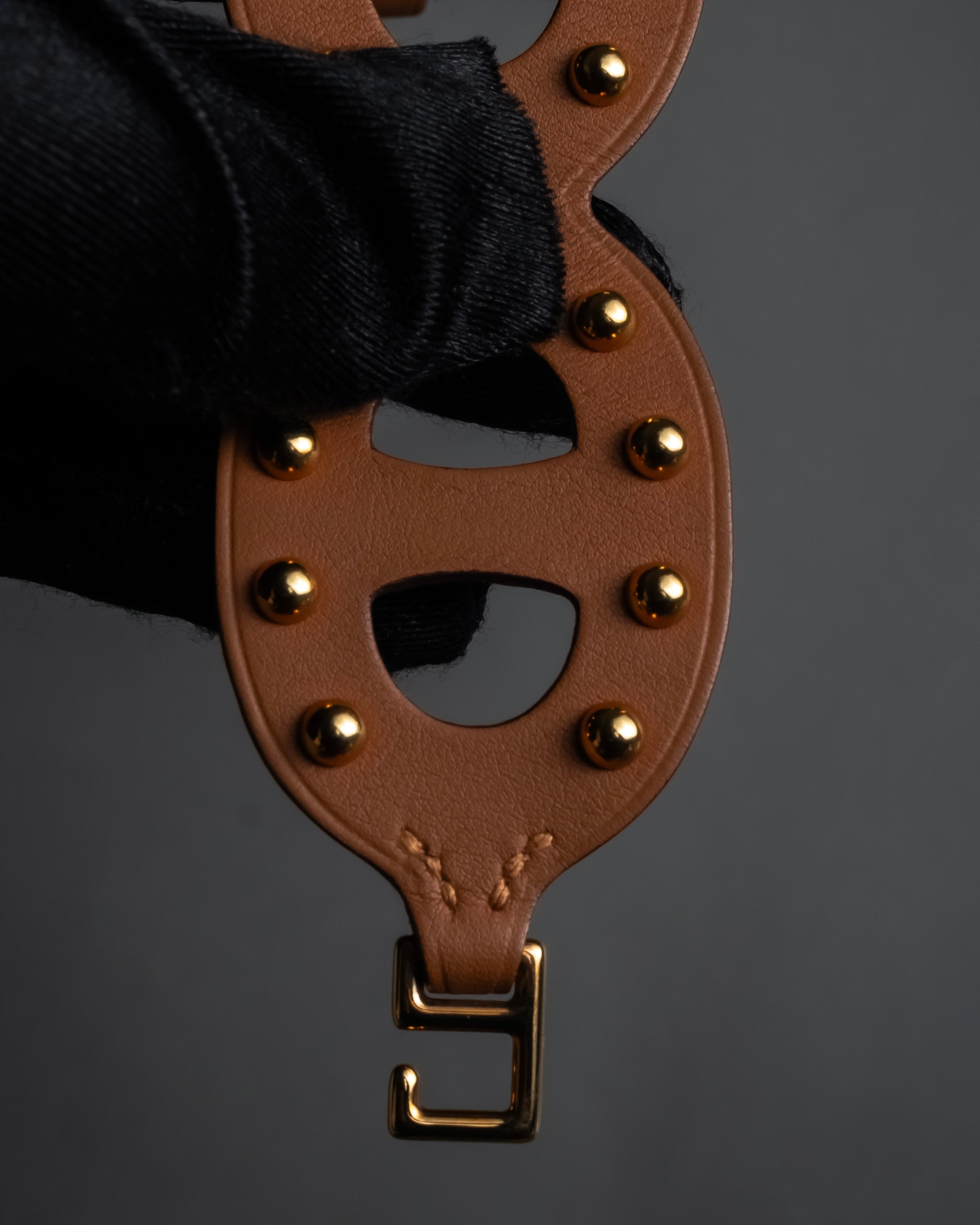 "HERMES" Chaine d'Ancre motif studs leather bracelet
