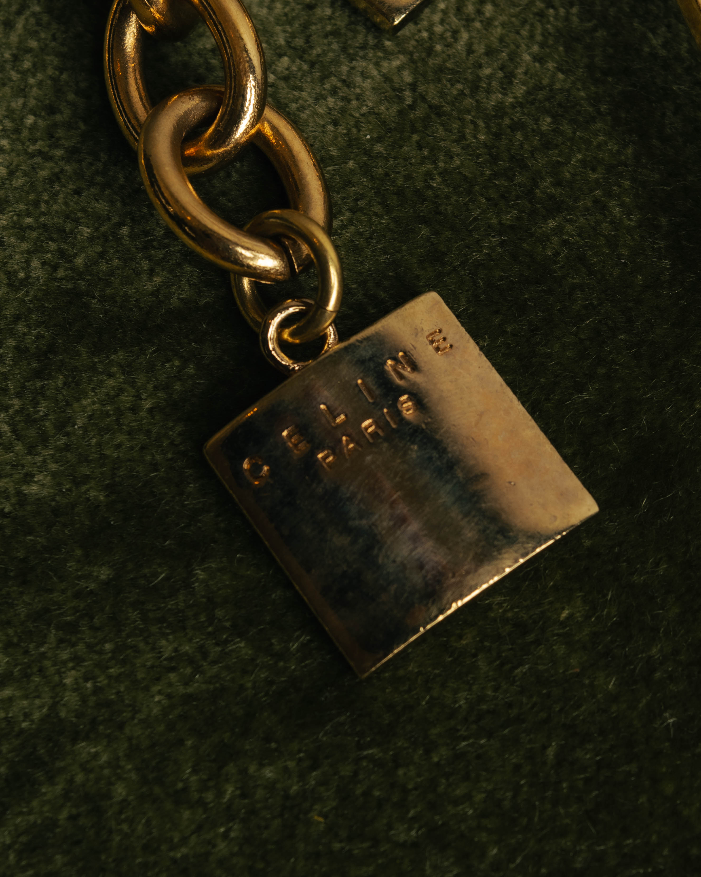 "CELINE" 70's-80's Sulky motif gold metal chain belt