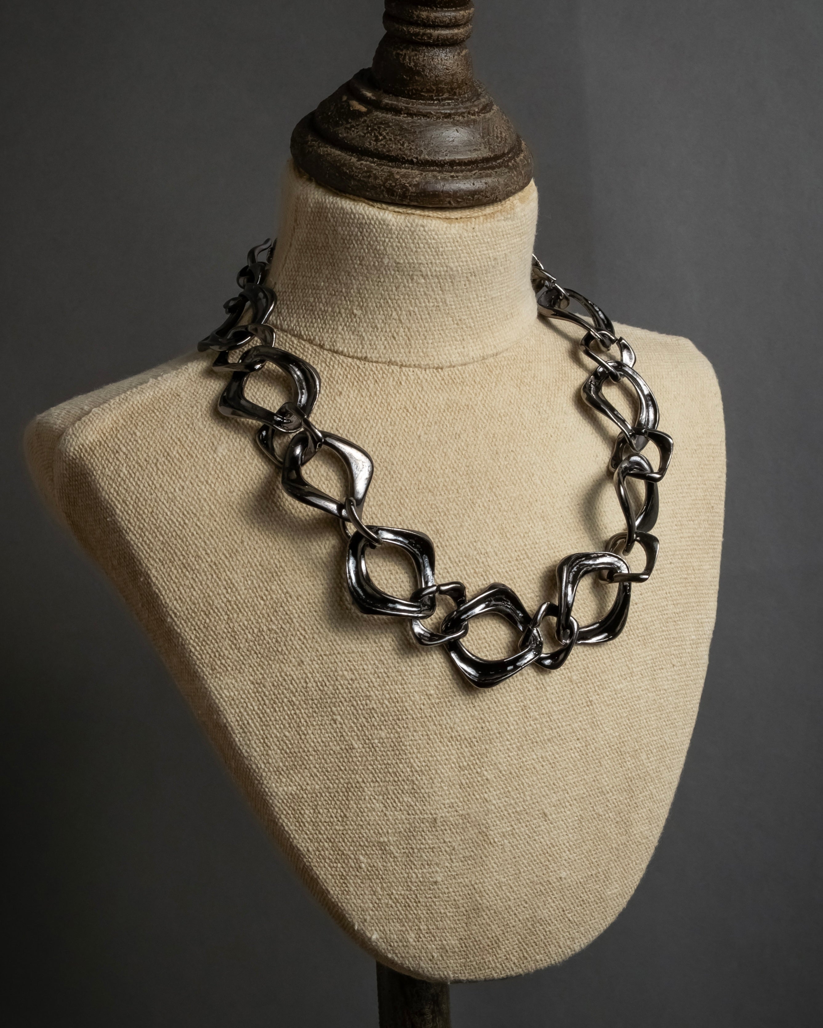 "YVES SAINT LAURENT" Sculptural link chain necklace