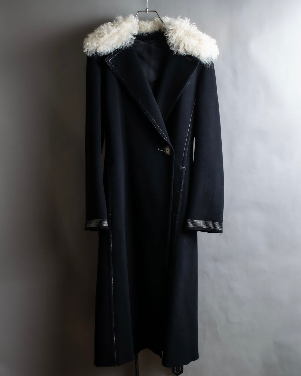 "HELMUT LANG" Fur collar belted long coat