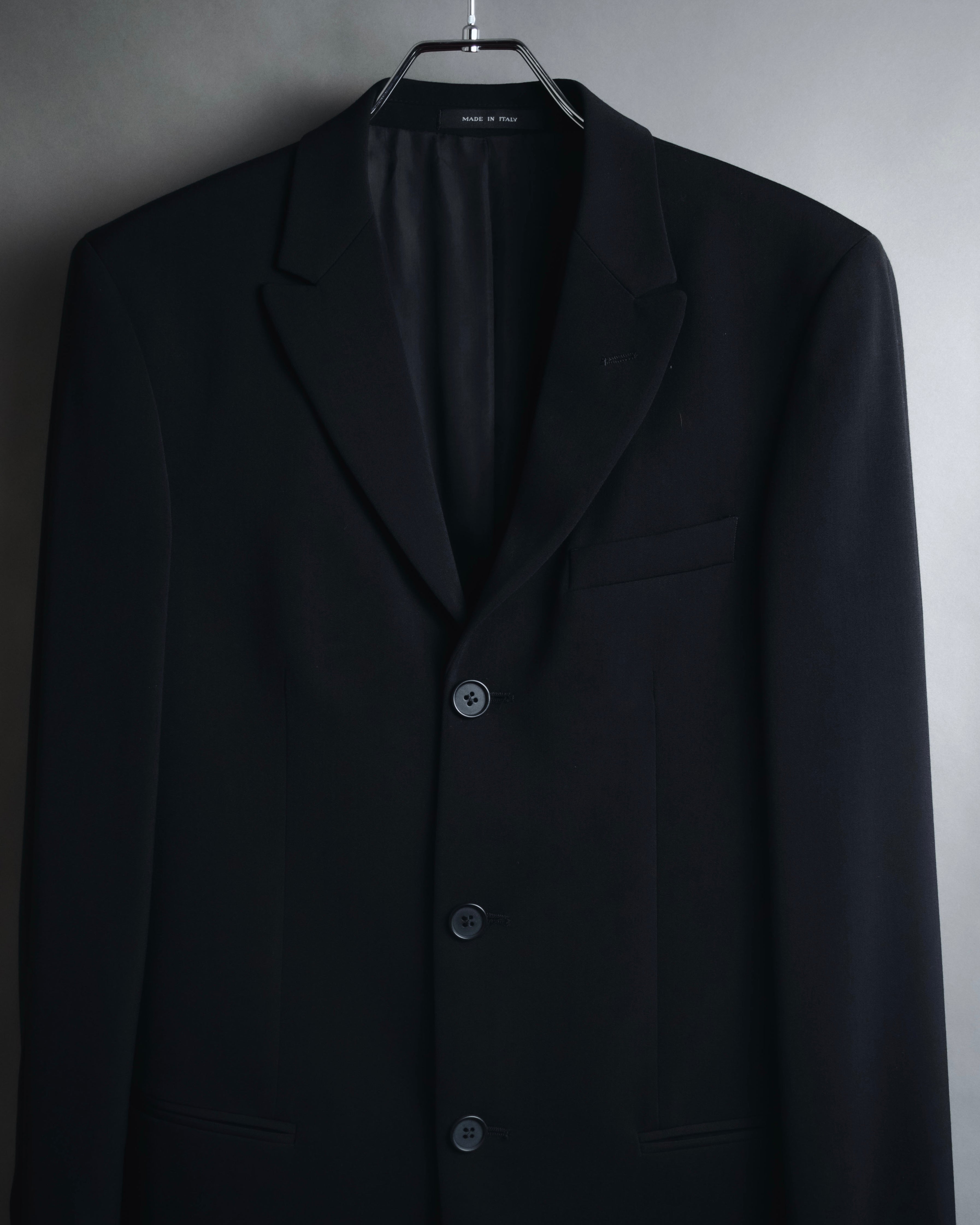"EMPORIO ARMANI" Minimalist three-button tailored jacket