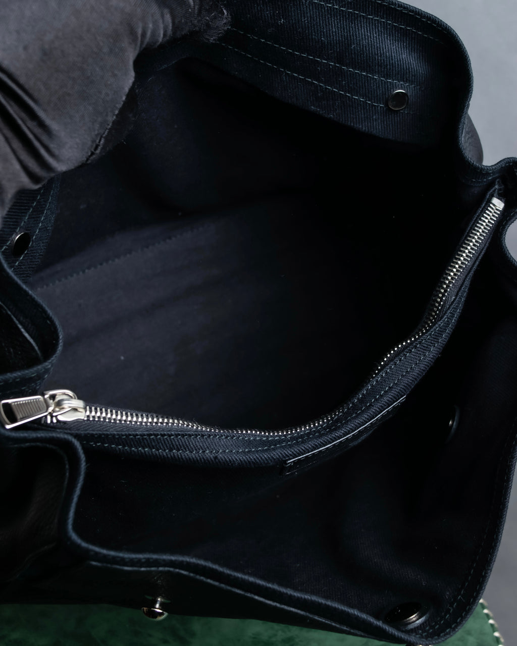 "YVES SAINT LAURENT" Muse Two series grain leather one-handle bag