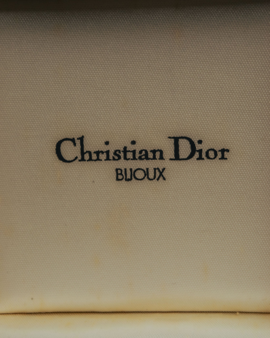 “Christian Dior” 80’s-90’s Laurel rope motif D logo earrings