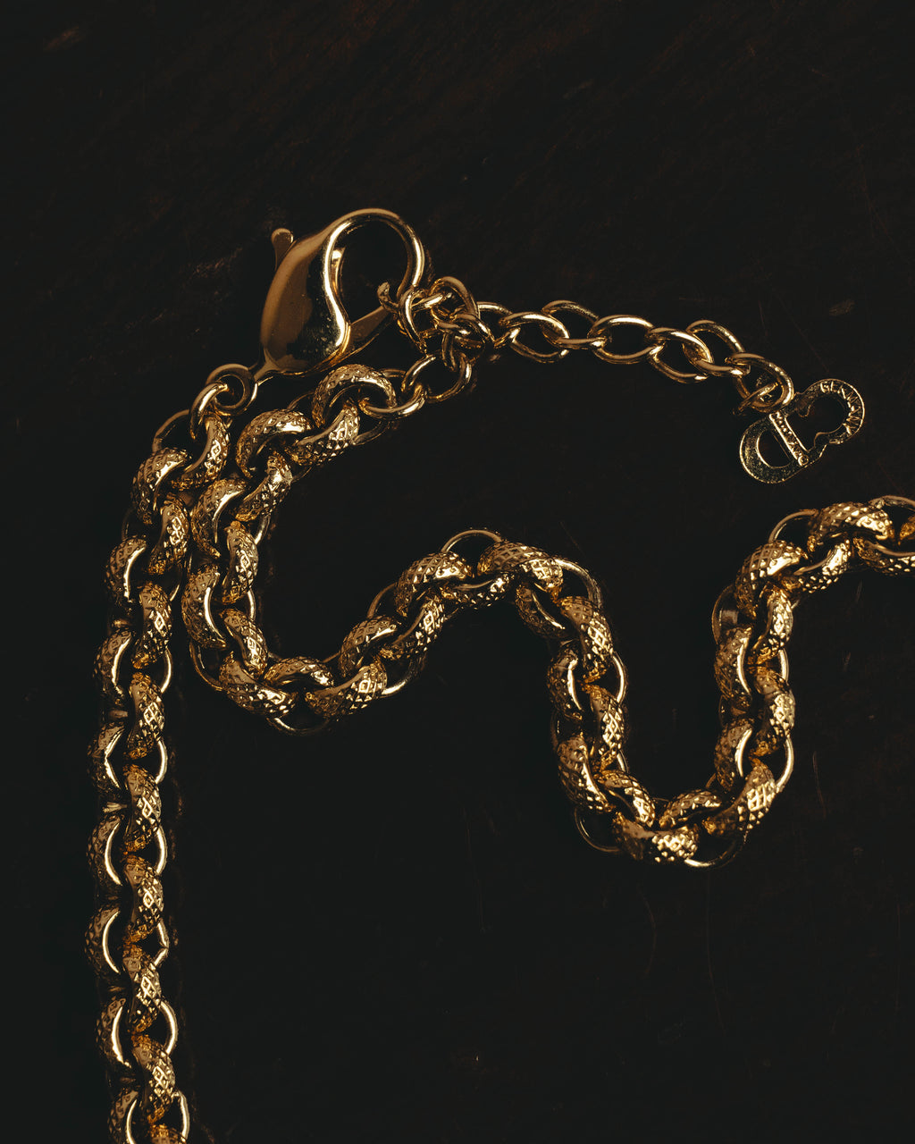 -SPECIAL- “Christian Dior” 70’s-80’s Textured triple ring link necklace