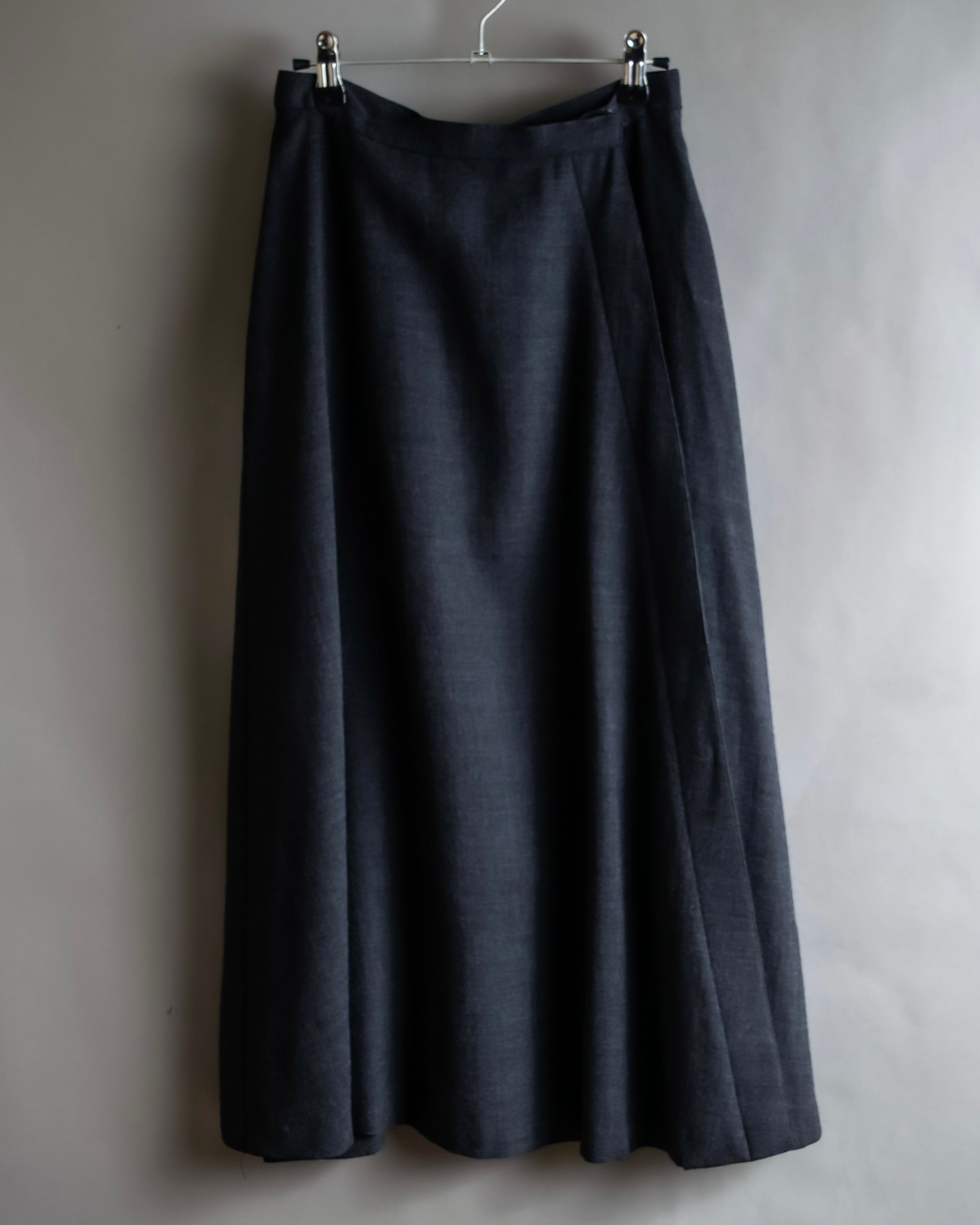 "Christian Dior" Front button design flare wool skirt