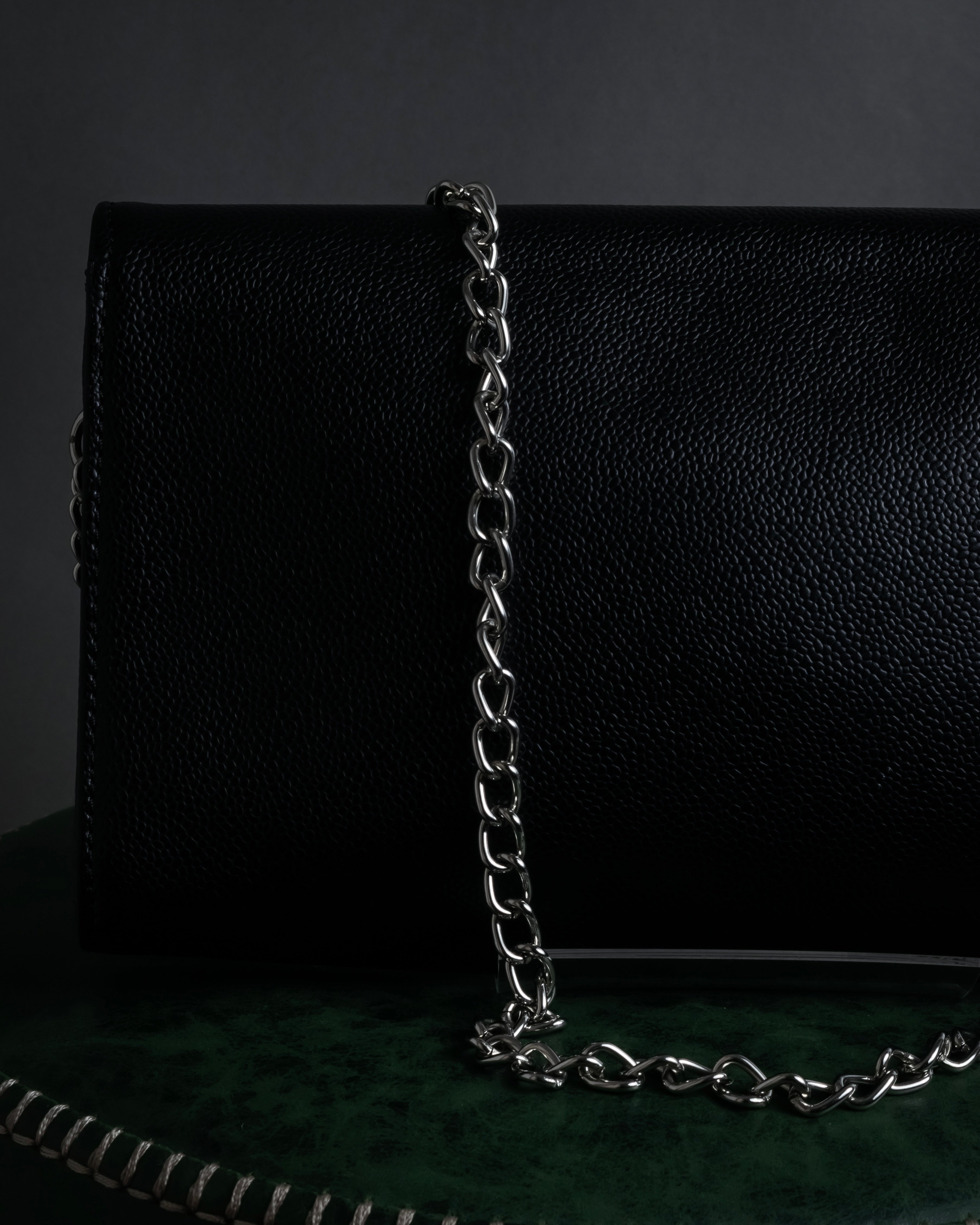 "VALENTINO" Textured leather V tassel chain shoulder bag