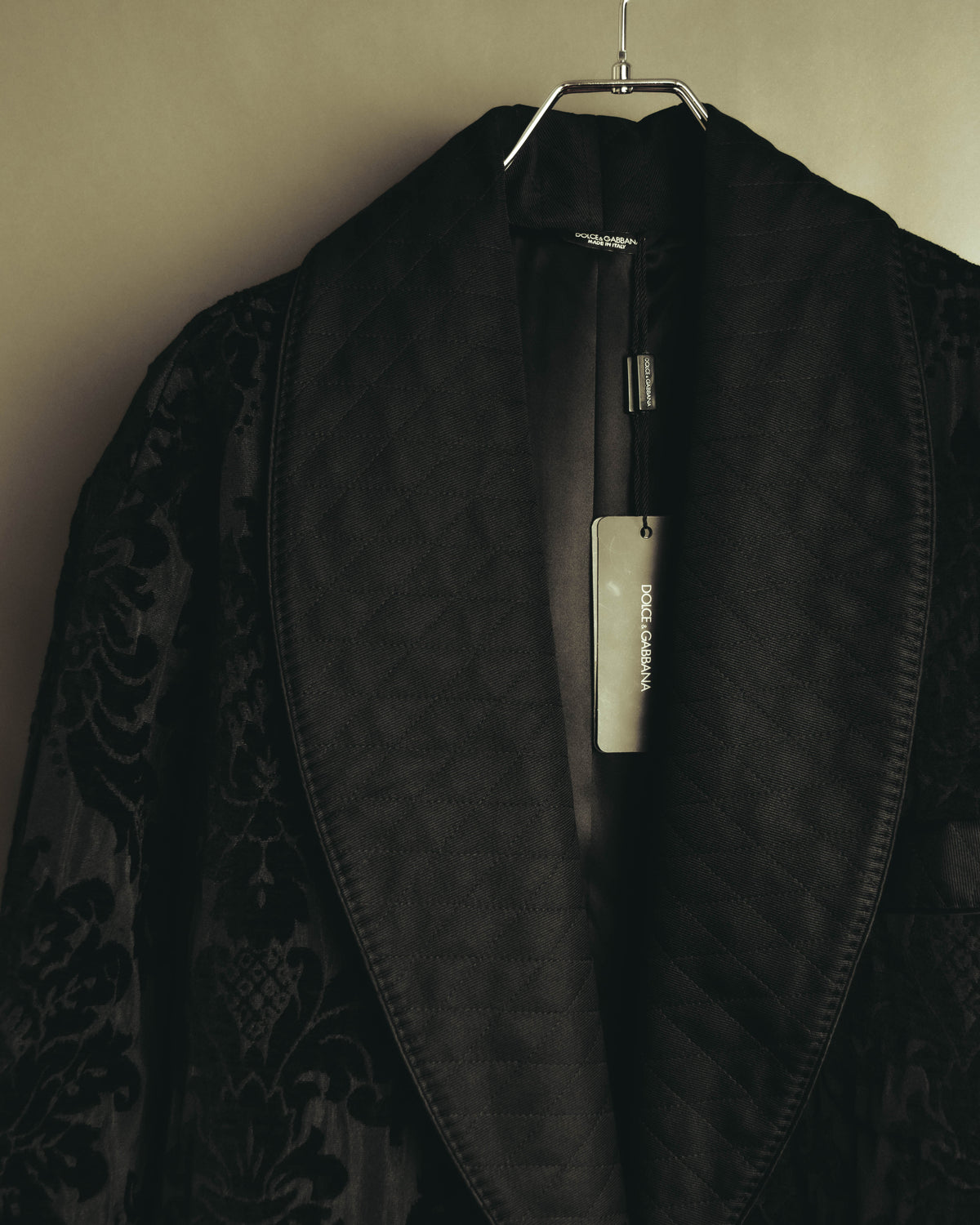 “DOLCE&GABBANA” Late 2010’s-early 2020’s Baroque jacquard belted robe coat