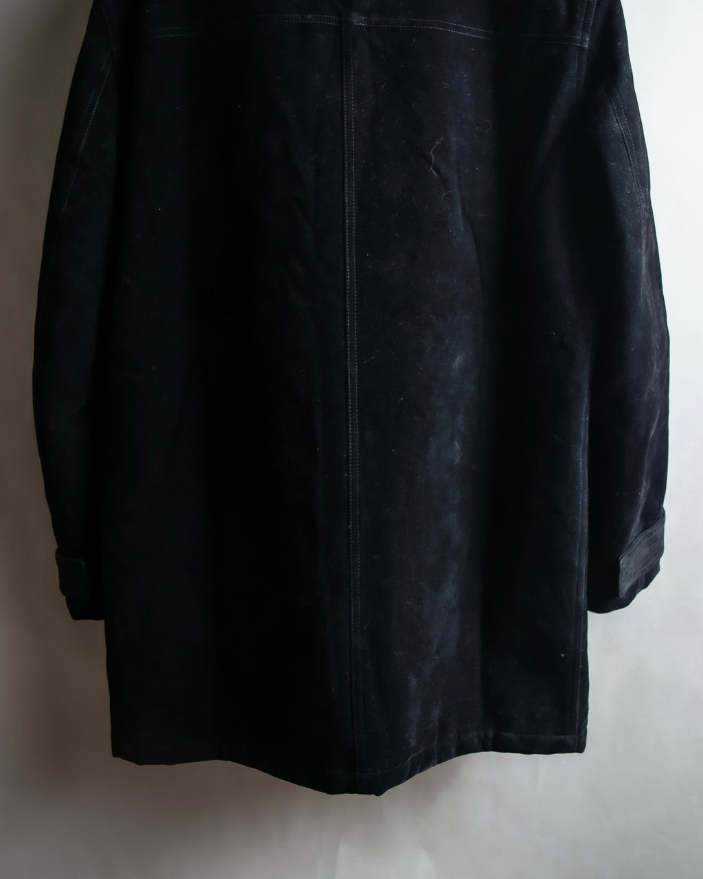 "VERSACE sport"
Stand collar double zipper suede blouson