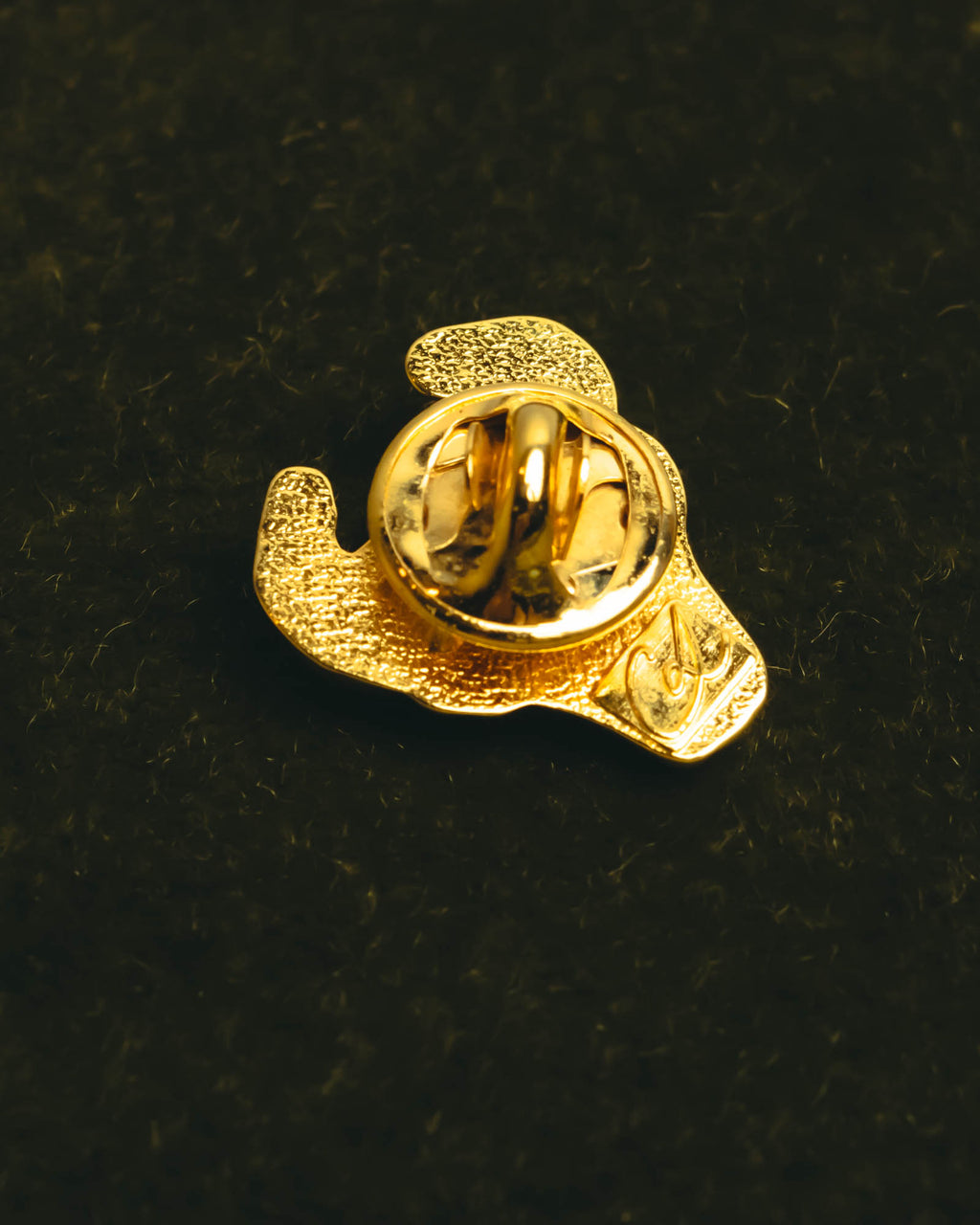 "Crédit Agricole" 90's Gold bull lapel pin