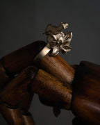 “DIOR” 2010’s Tiger and flower sculptural ring