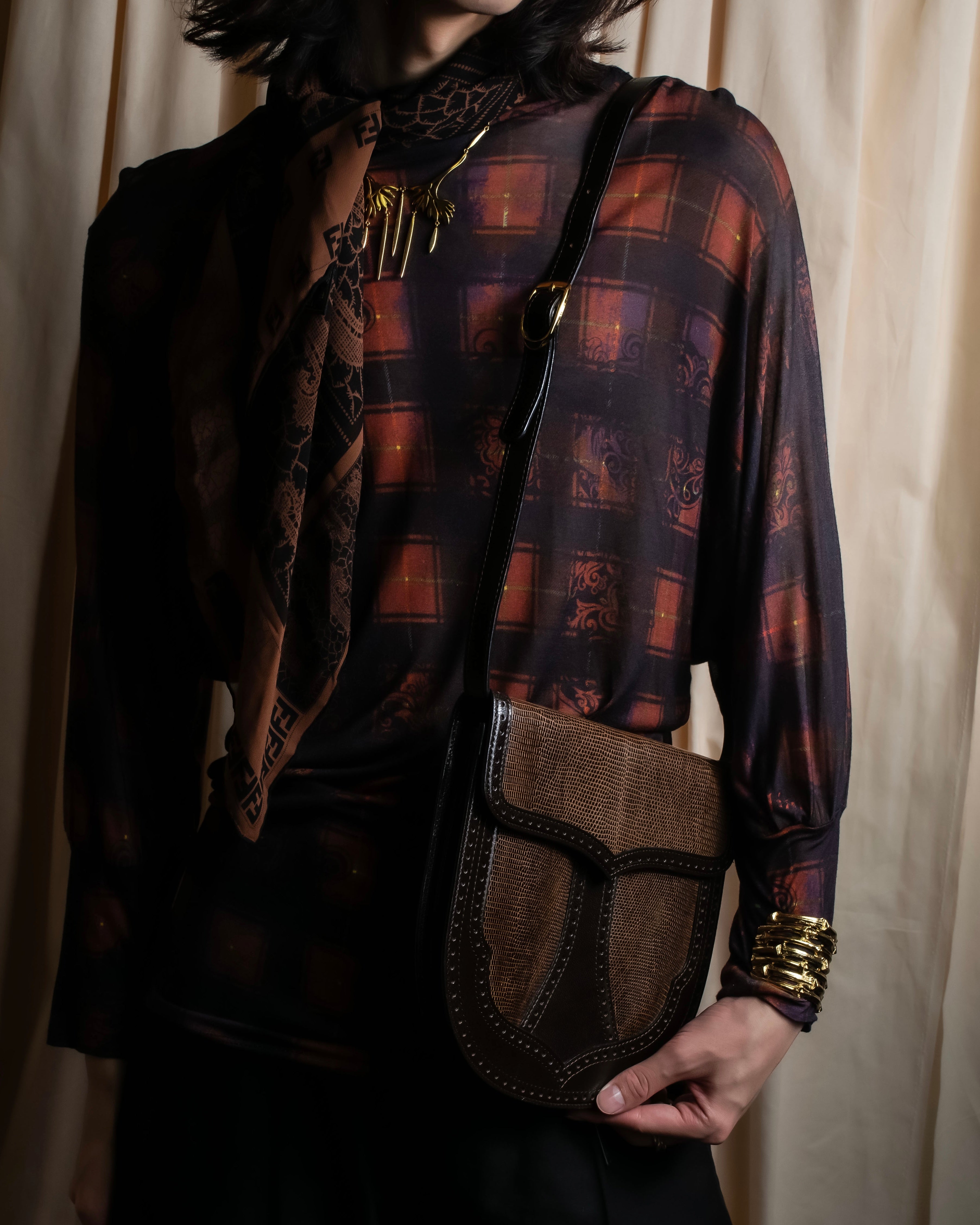 "YVES SAINT LAURENT" Brogue decorative design lizard embossed leather shoulder bag