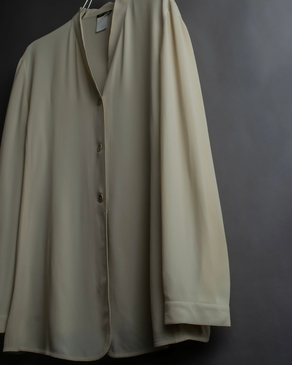 "GIORGIO ARMANI" Ivory color no collar silk shirt