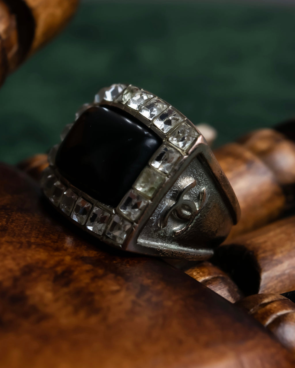 "CHANEL" 00s' rhinestone design ring
