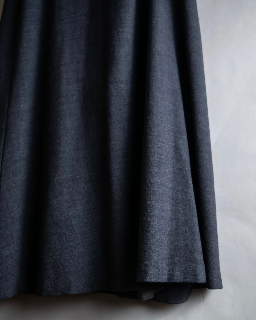 "Christian Dior" Front button design flare wool skirt