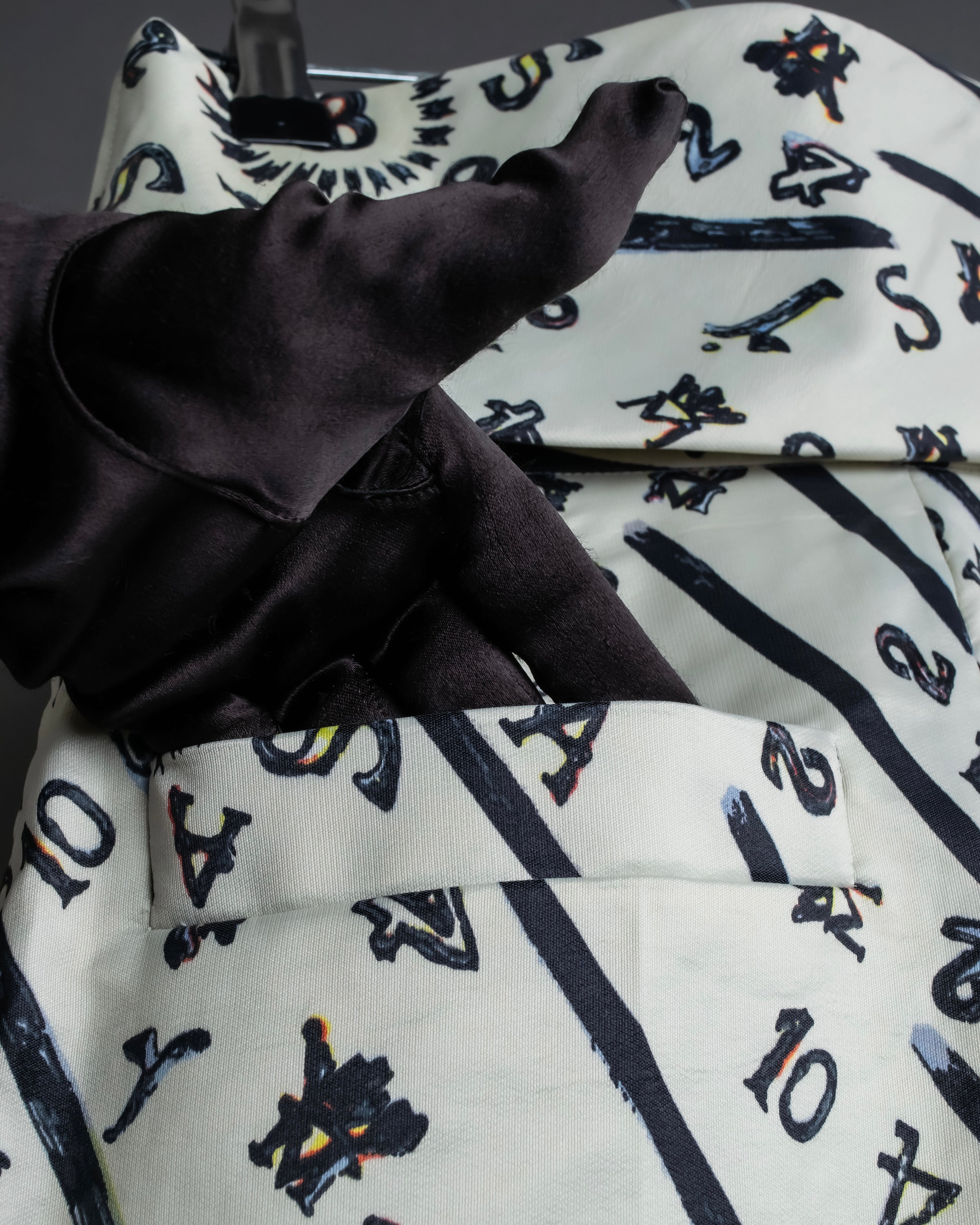 “BALENCIAGA” Number pattern designed shorts