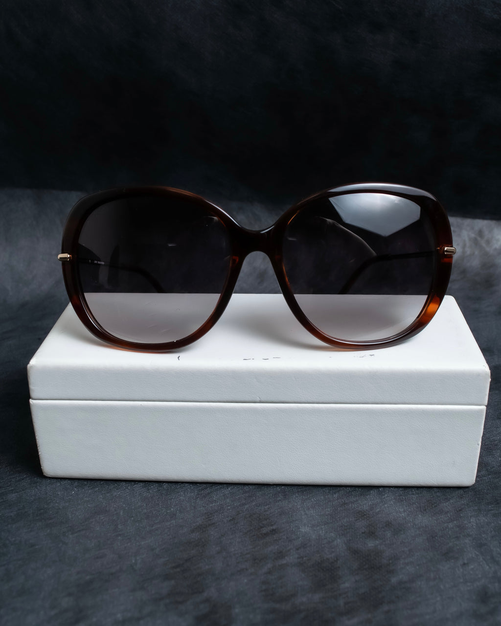 "LOEWE" Butterfly frame silver temple sunglasses